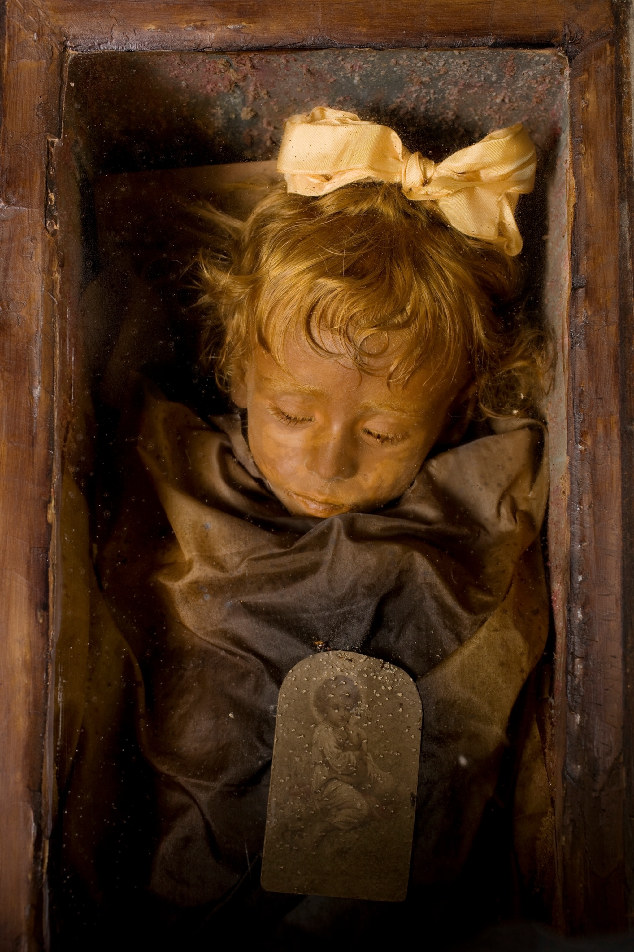 mummy remains and burial grounds