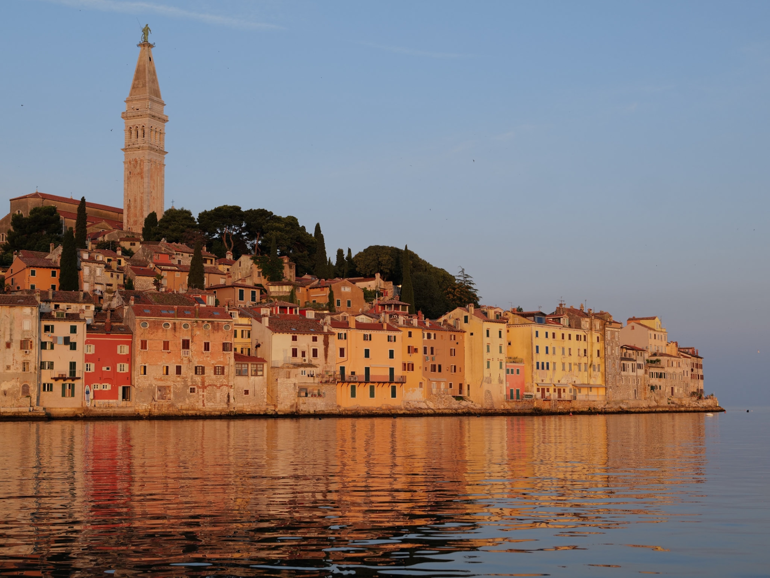 The old town stands on a headland, with houses tightly crowded down to the seafront