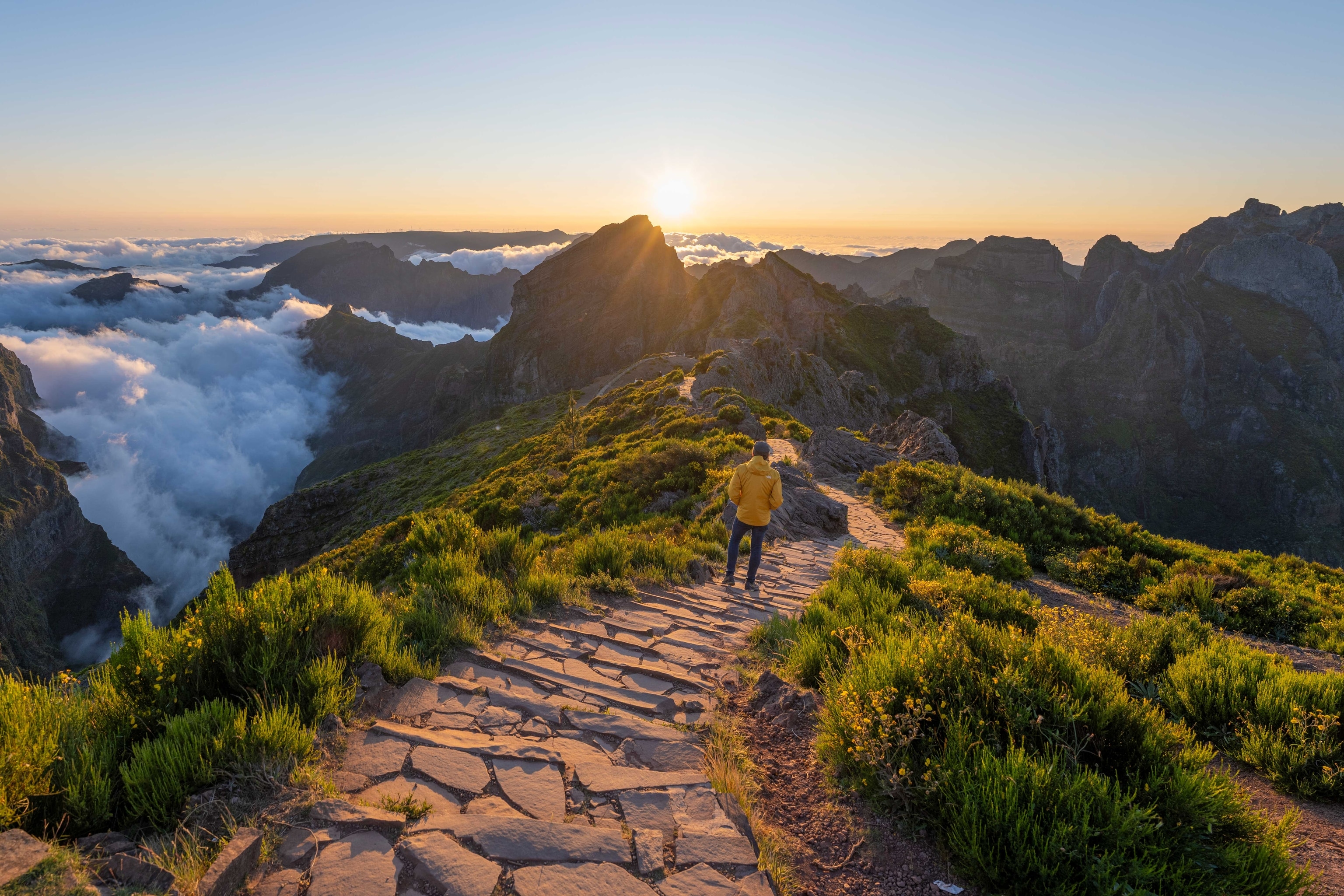  Mountain hiking