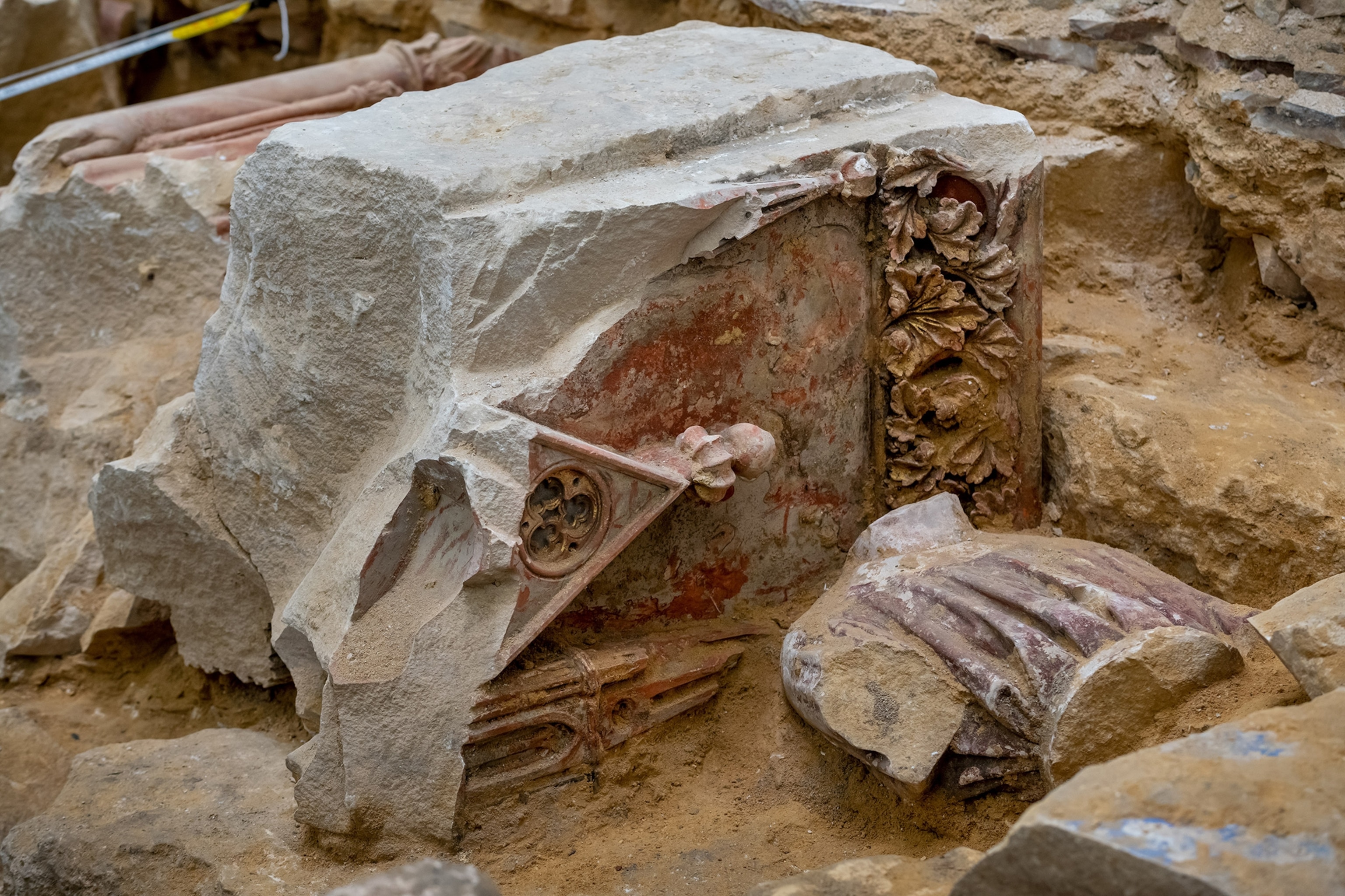 Excavation detail of the sculpted blocks of the rood screen from the 13th century in the Notre-Dame de Paris.