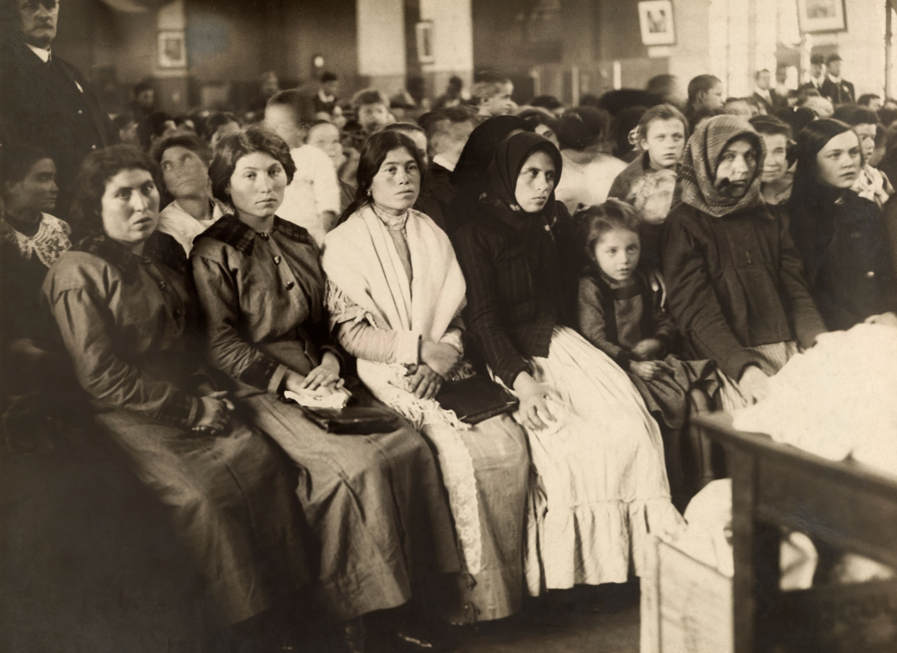 immigrants at Ellis Island New York
