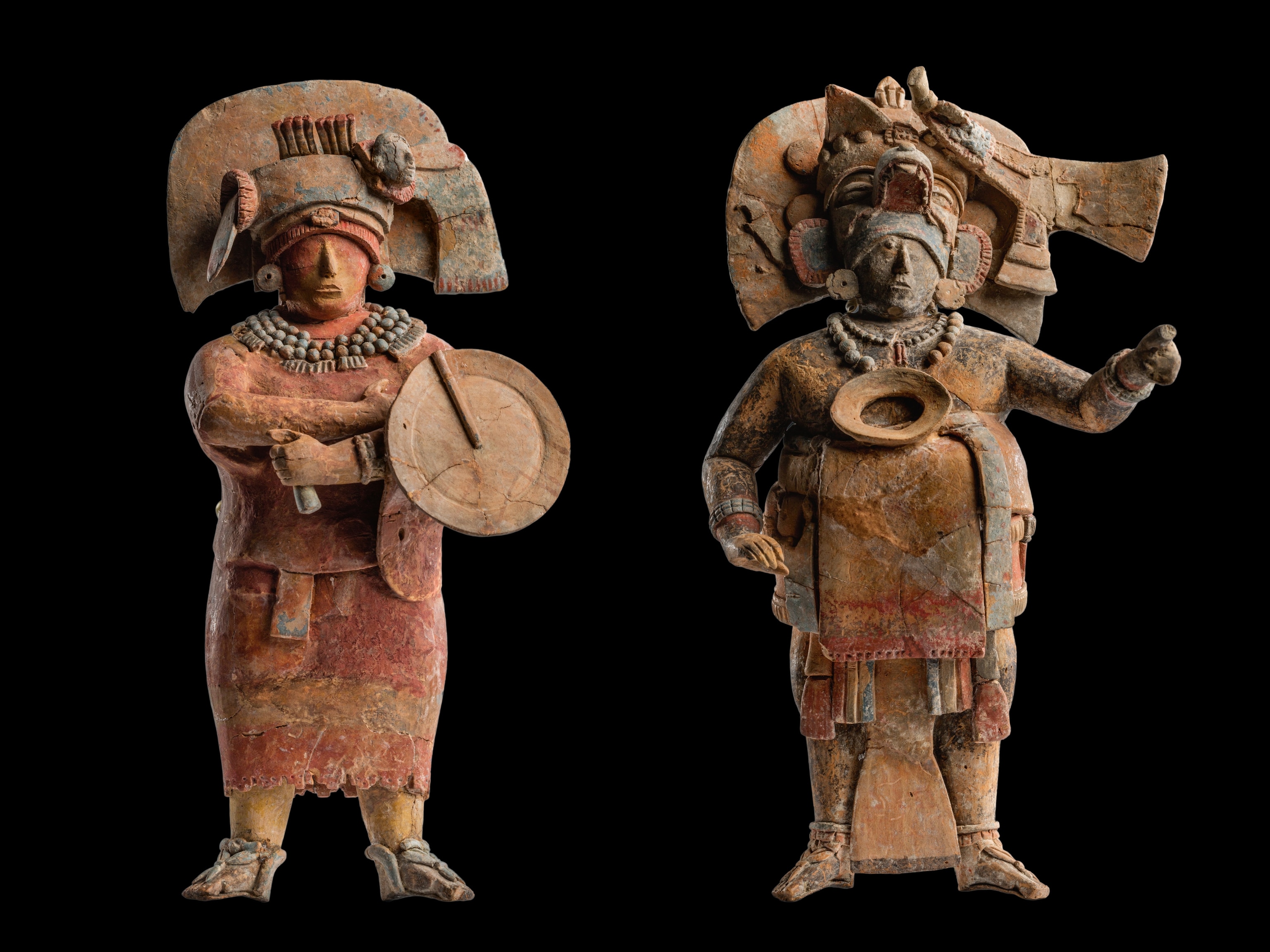 painted ceramic figurines from the tomb of King Jaguar Throne, a Snake ally, in Waka