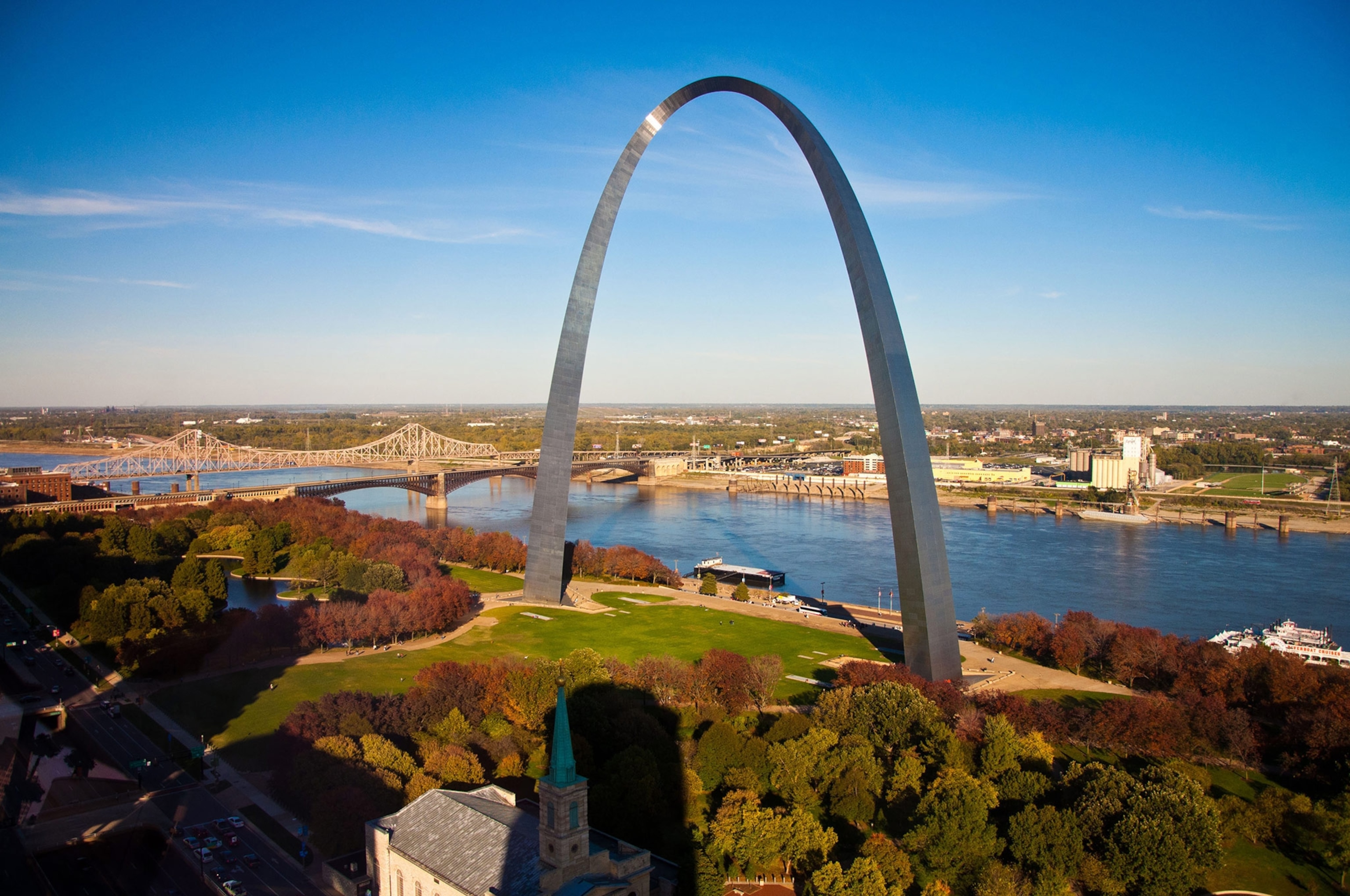 of the St. Louis Gateway Arch in St. Louis, Missouri