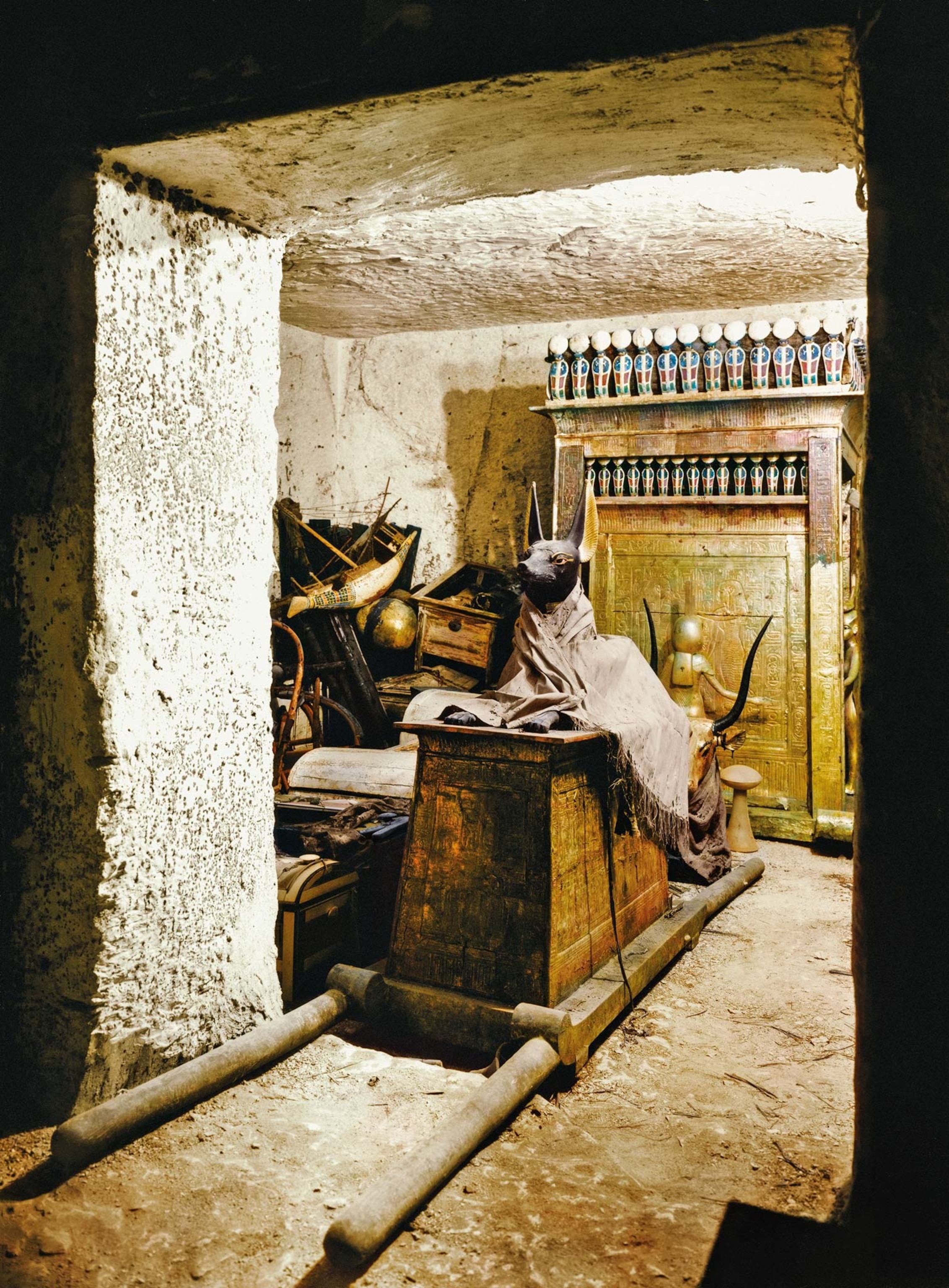 Guarding the room Carter dubbed the “Treasury,” the god Anubis sits before Tut’s canopic shrine.