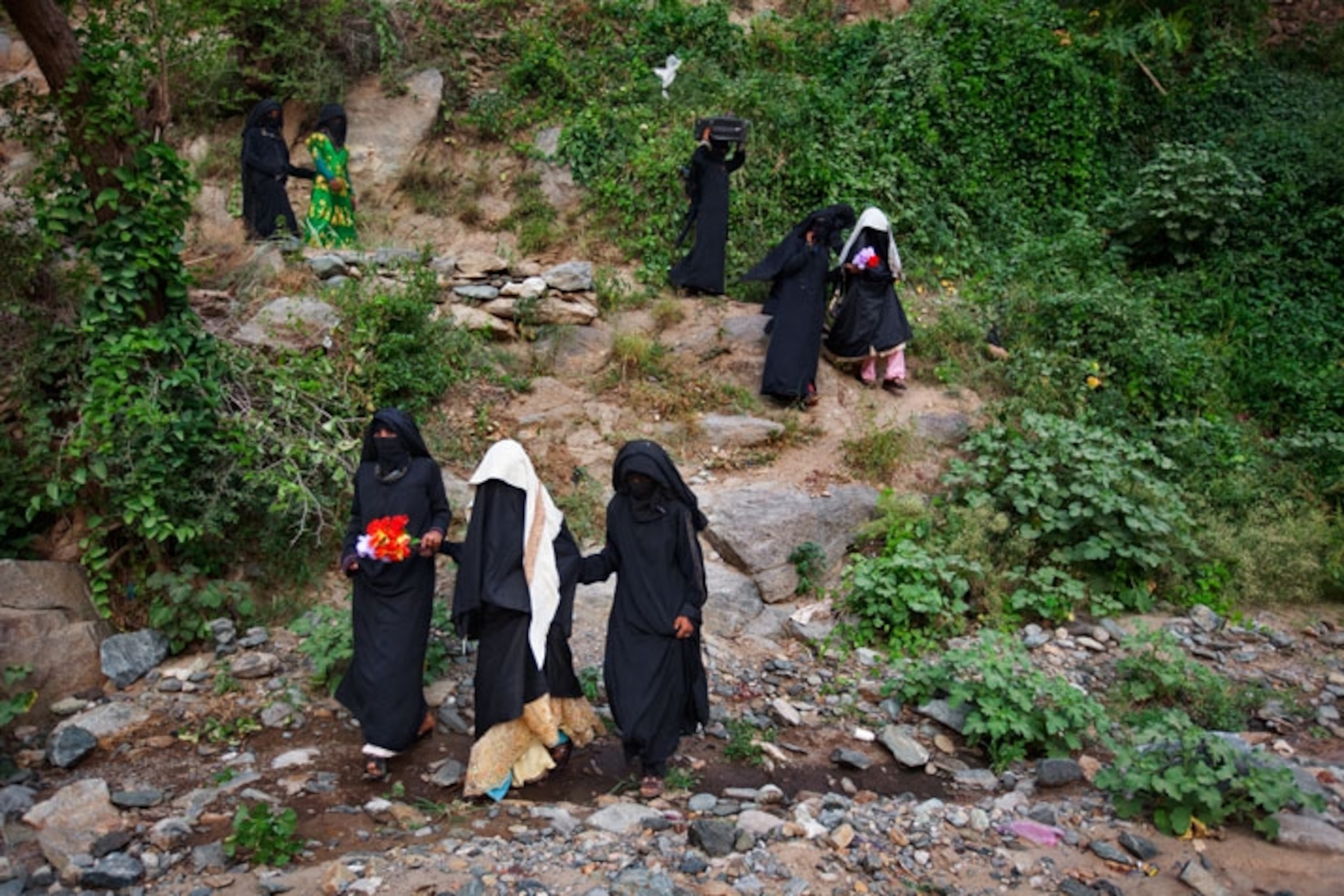 Yemeni brides Sidaba and Galiyaah