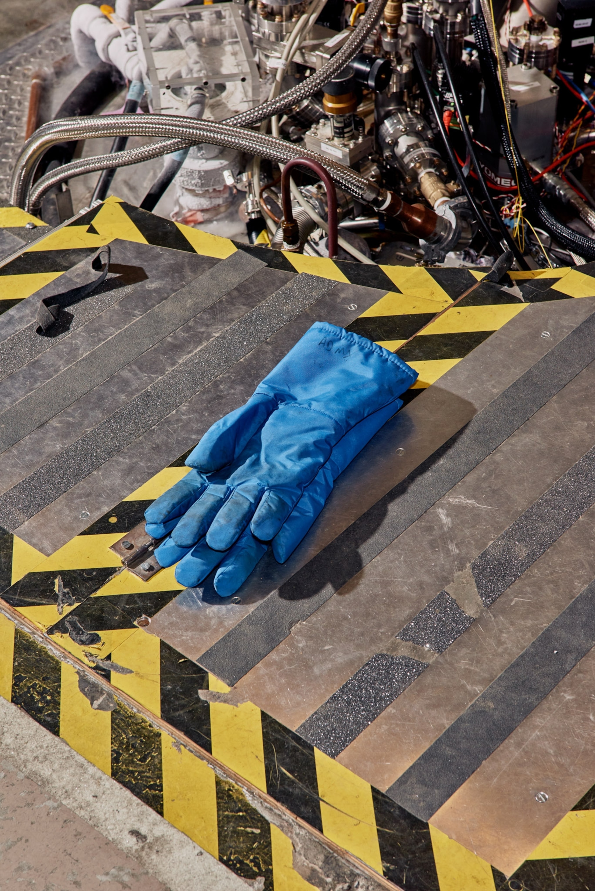 gloves required to be worn to prevent any burns while working with the magnet.