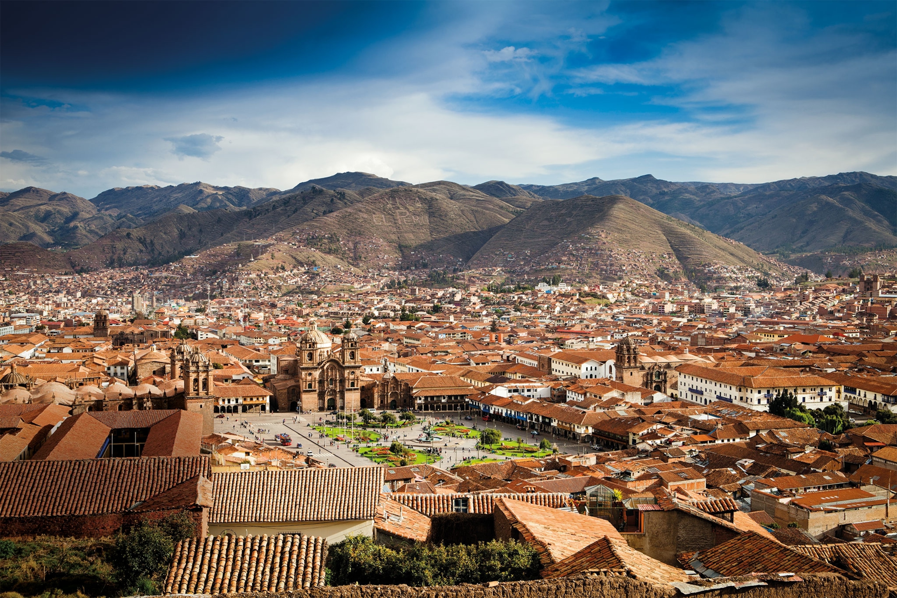 A view of Cusco’s Plaza Mayor, with the Iglesia de la Compañía de Jesús at the center and the cathedral at left.