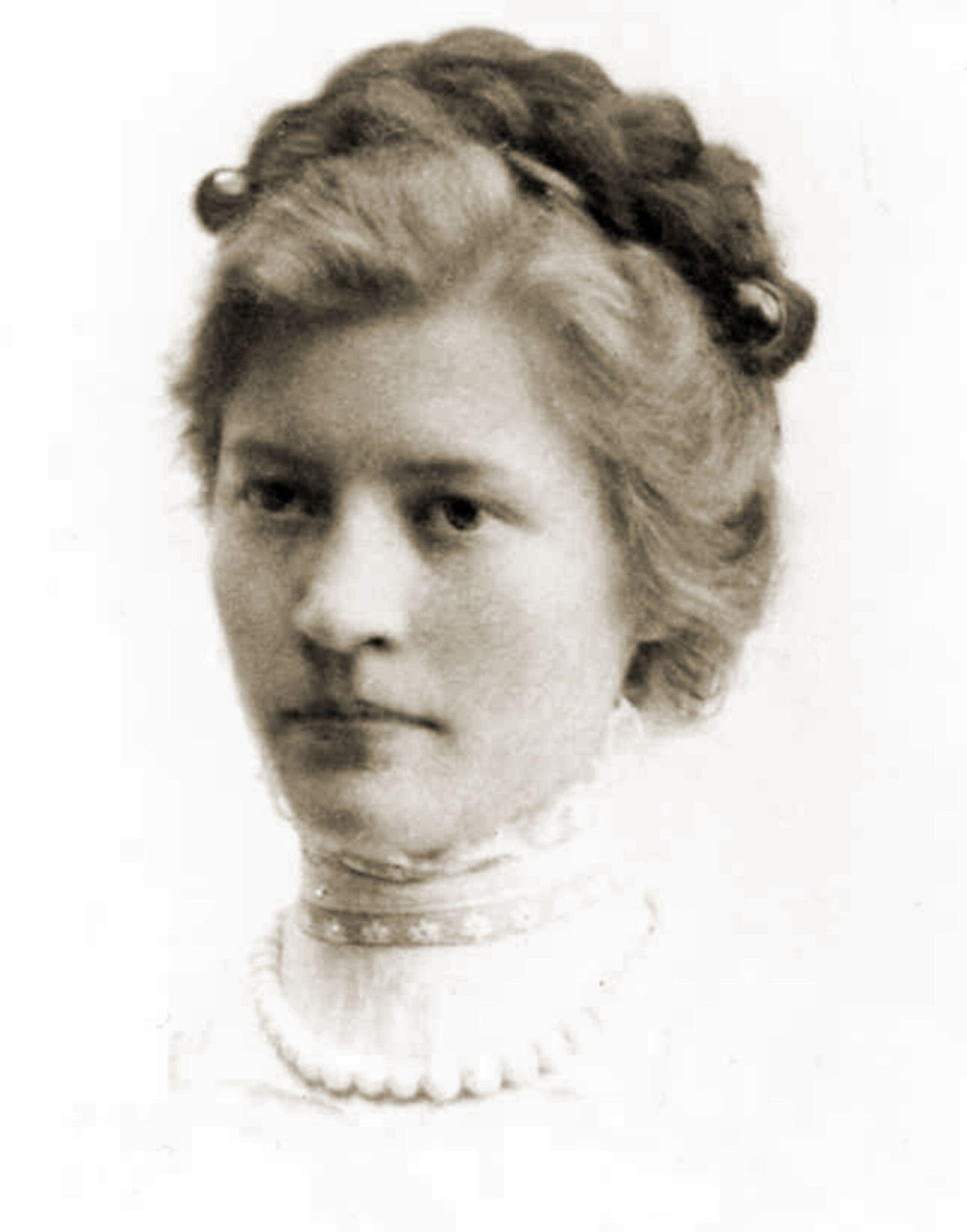 A bright image that shows Agnes is white with pearls.
