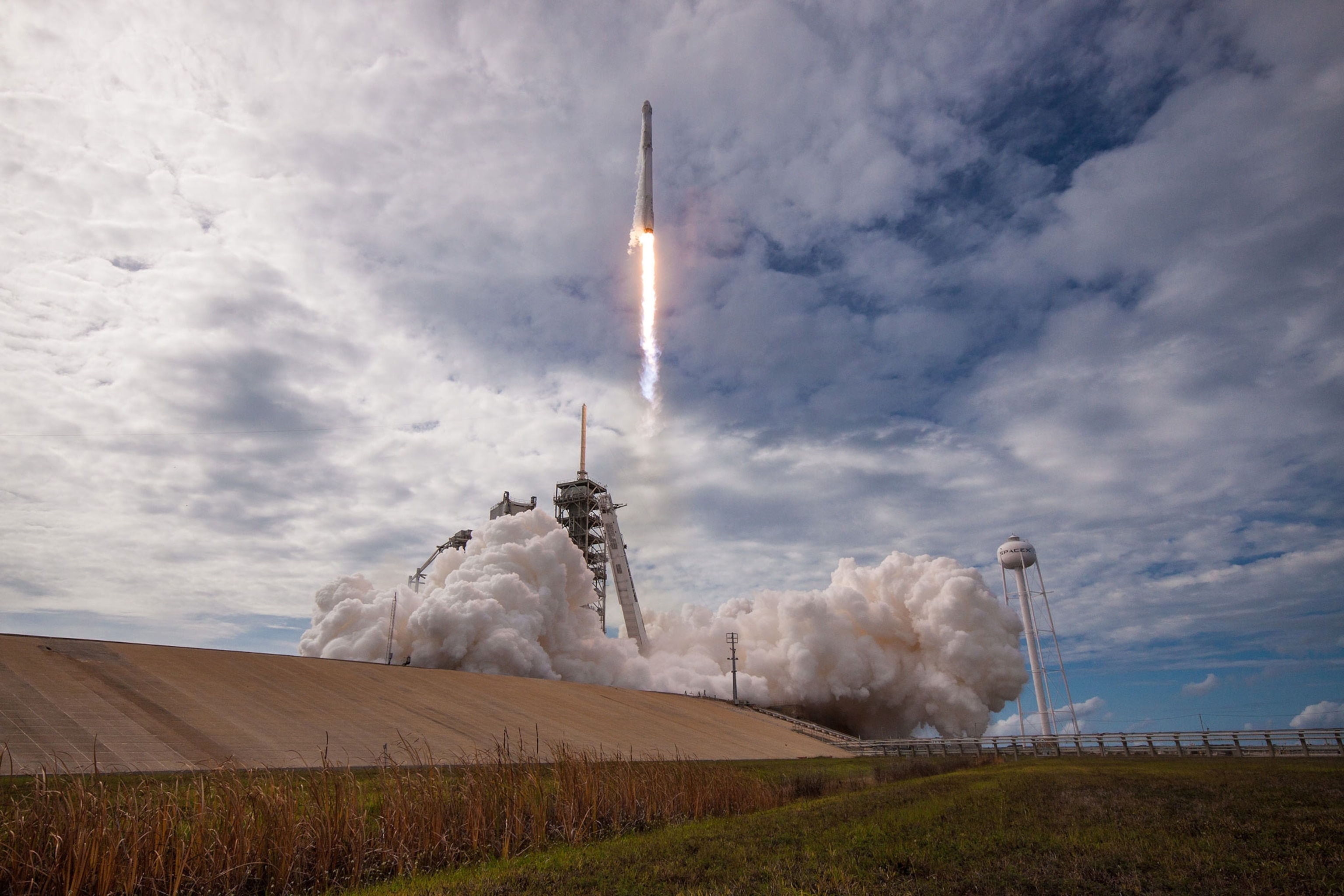 Falcon 9 rocket