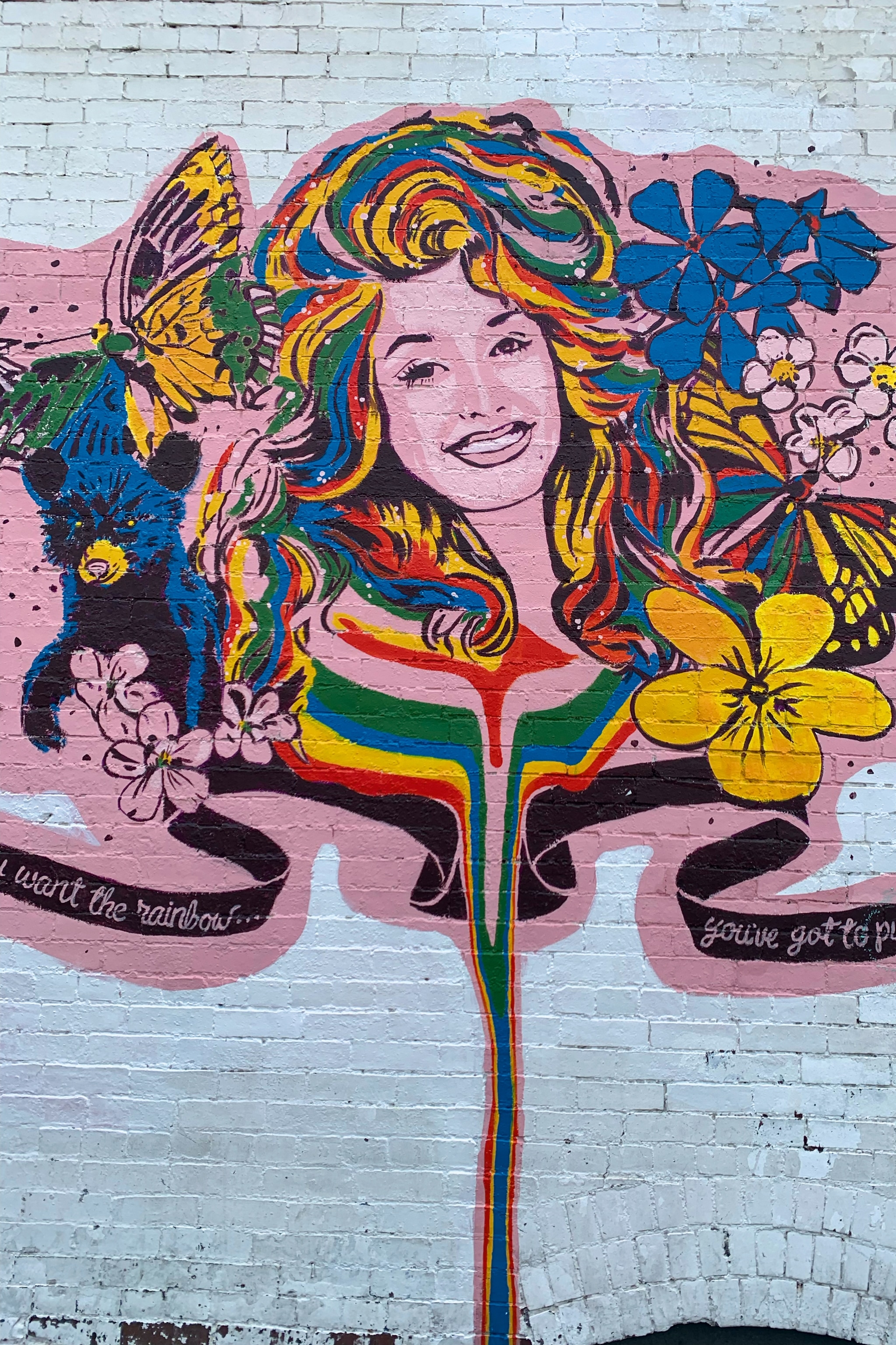 graffitti mural of dolly parton