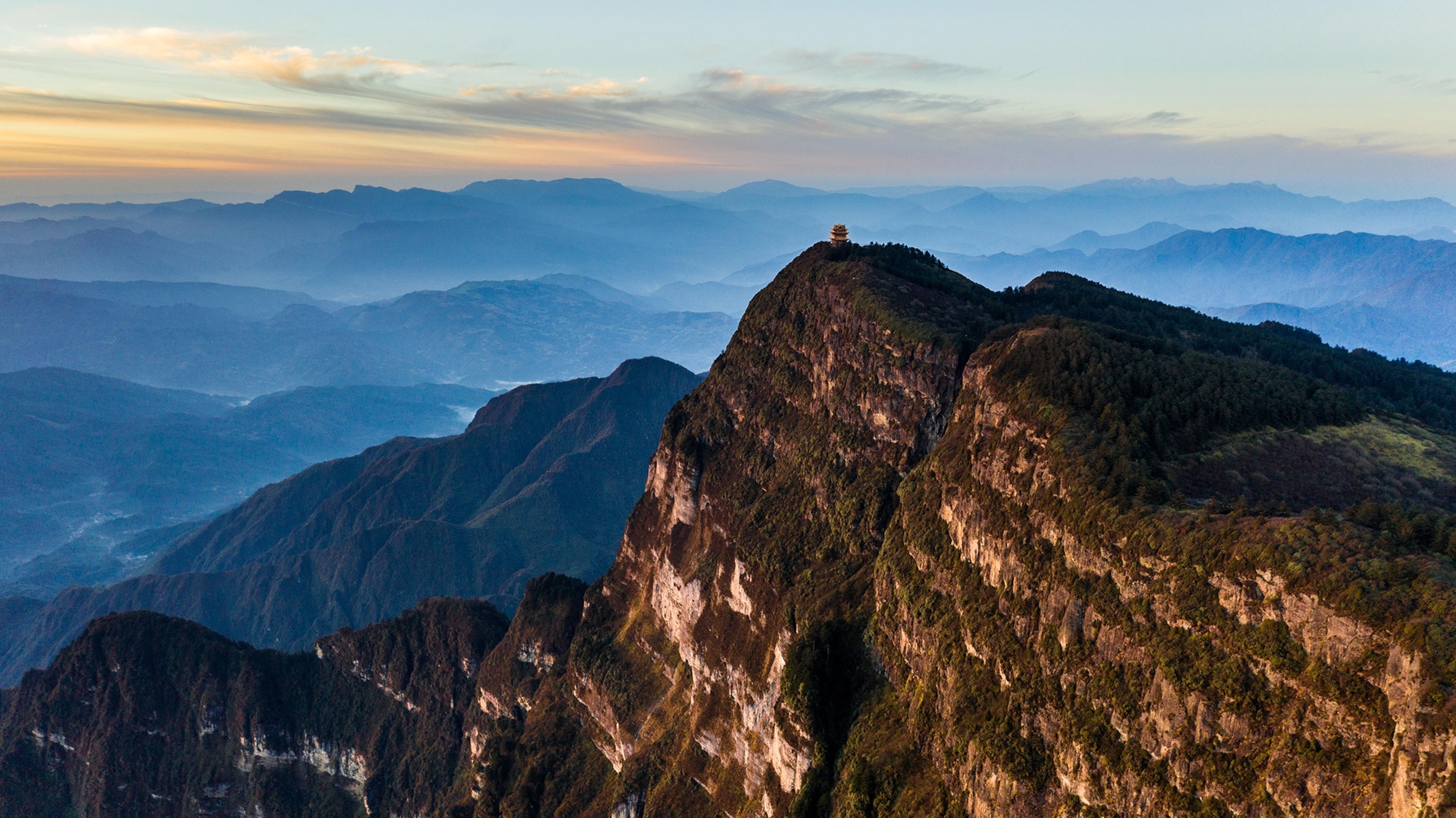 Wanfo Peak