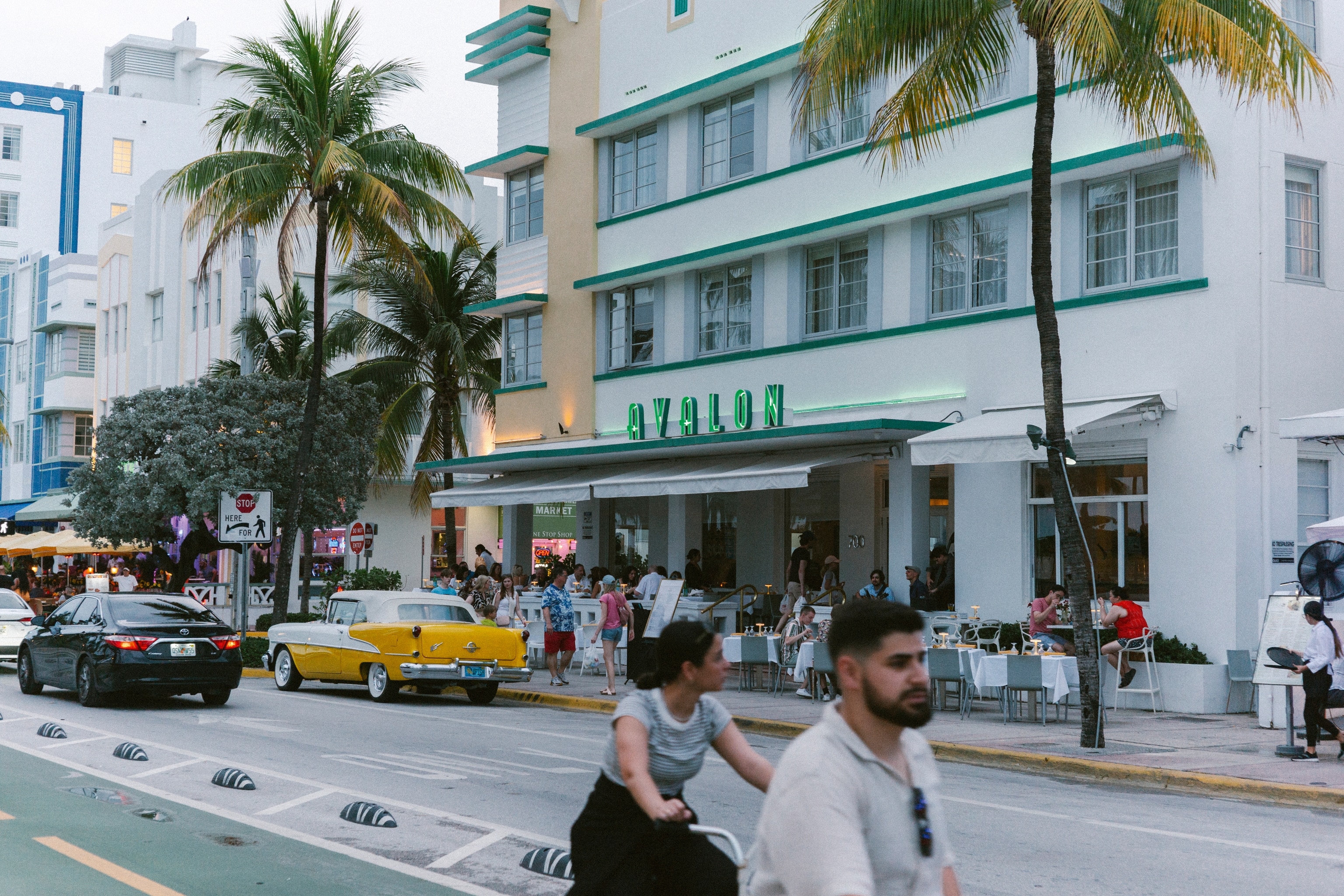Miami deco drive street