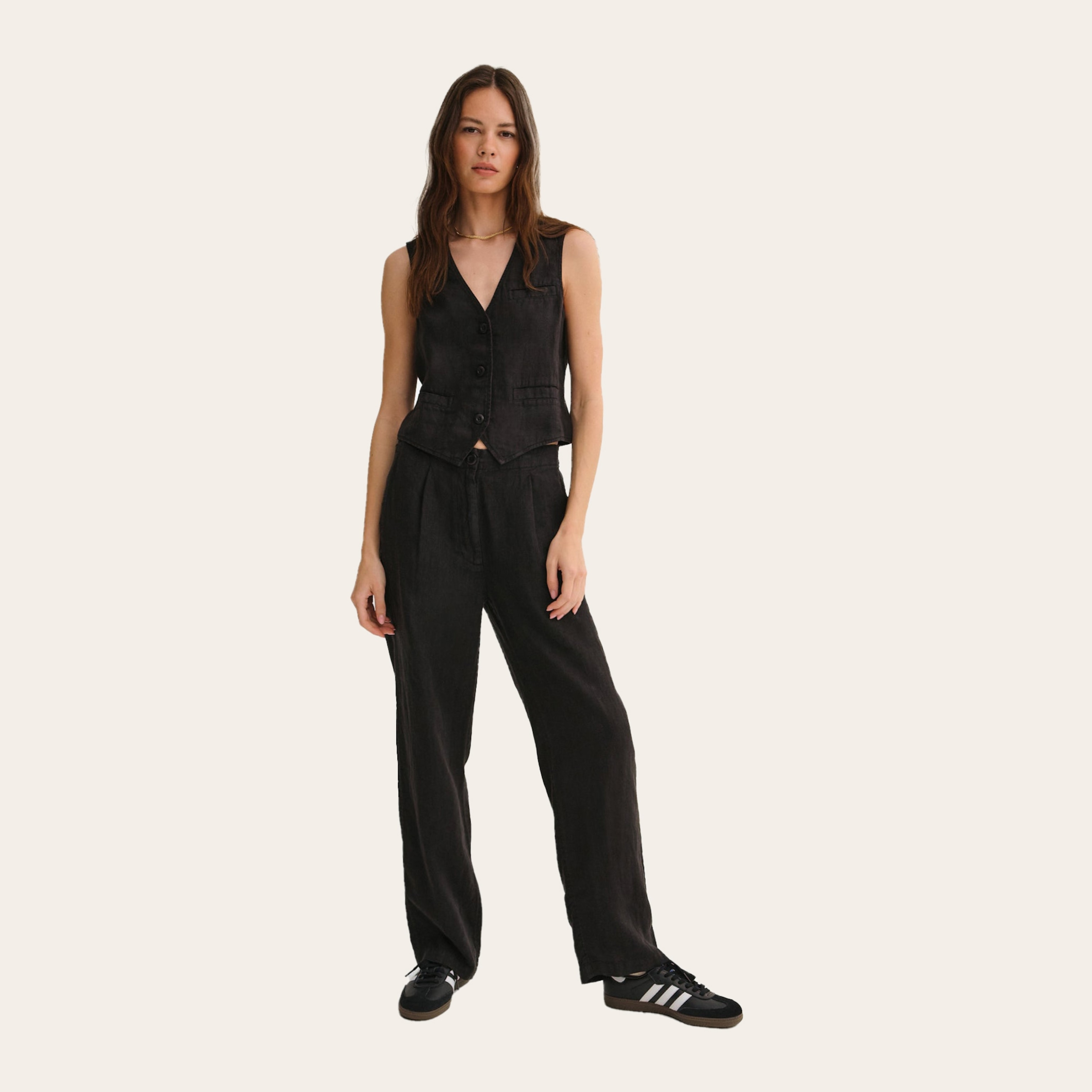 Mate Organic Linen Tailored Pant in black.