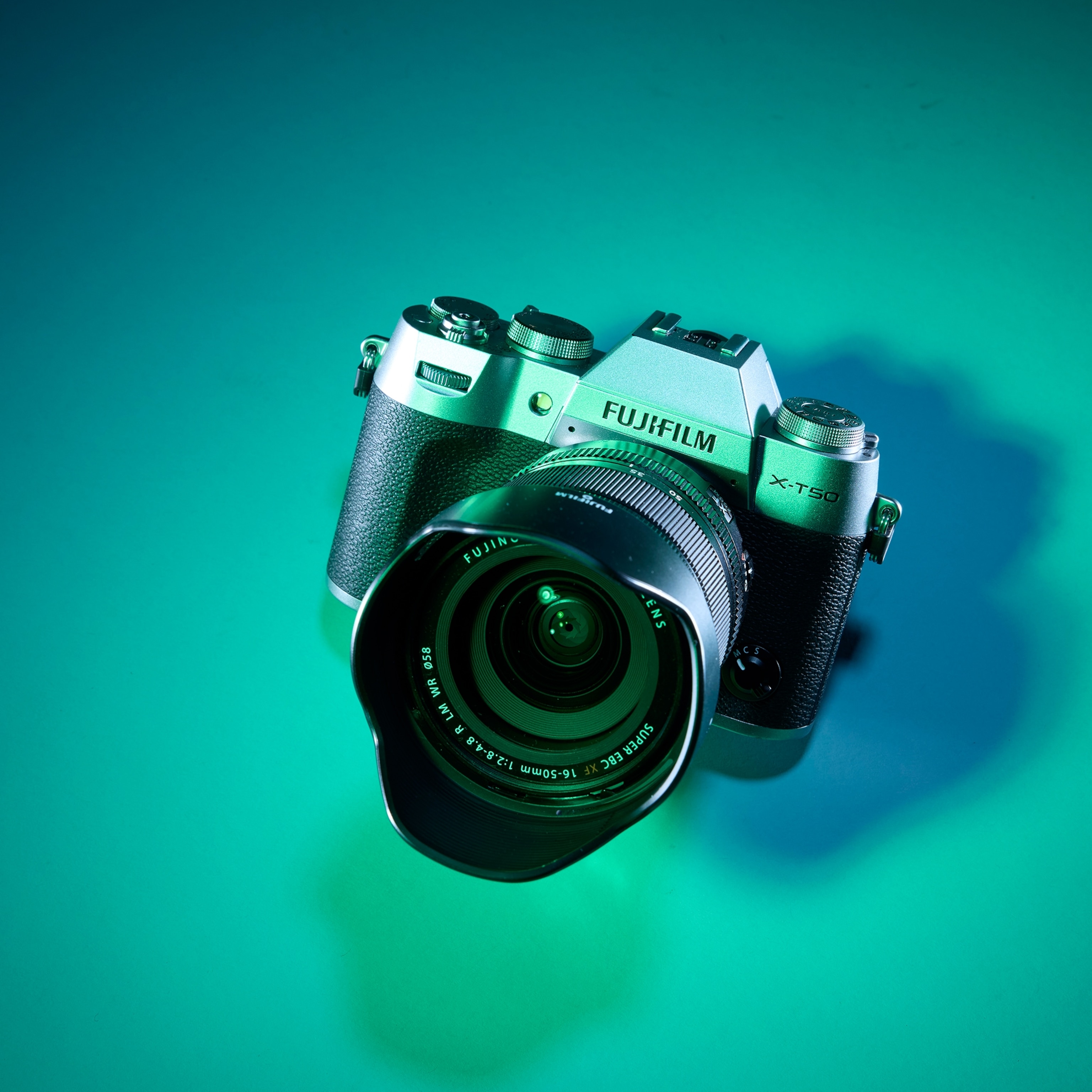 camera Fujifilm XT50 on colorful background