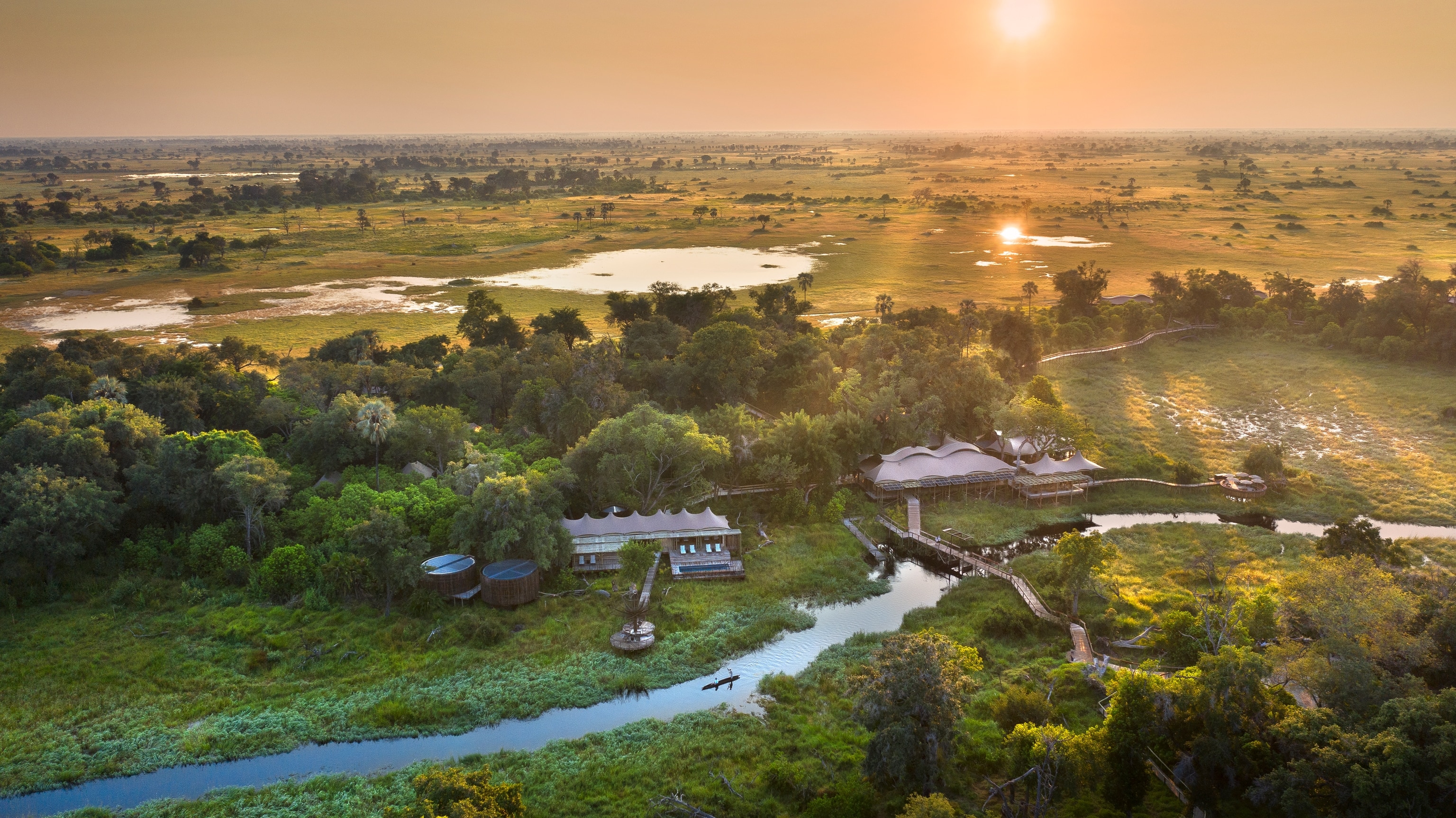 The exterior of the Xigera lodges in South Africa