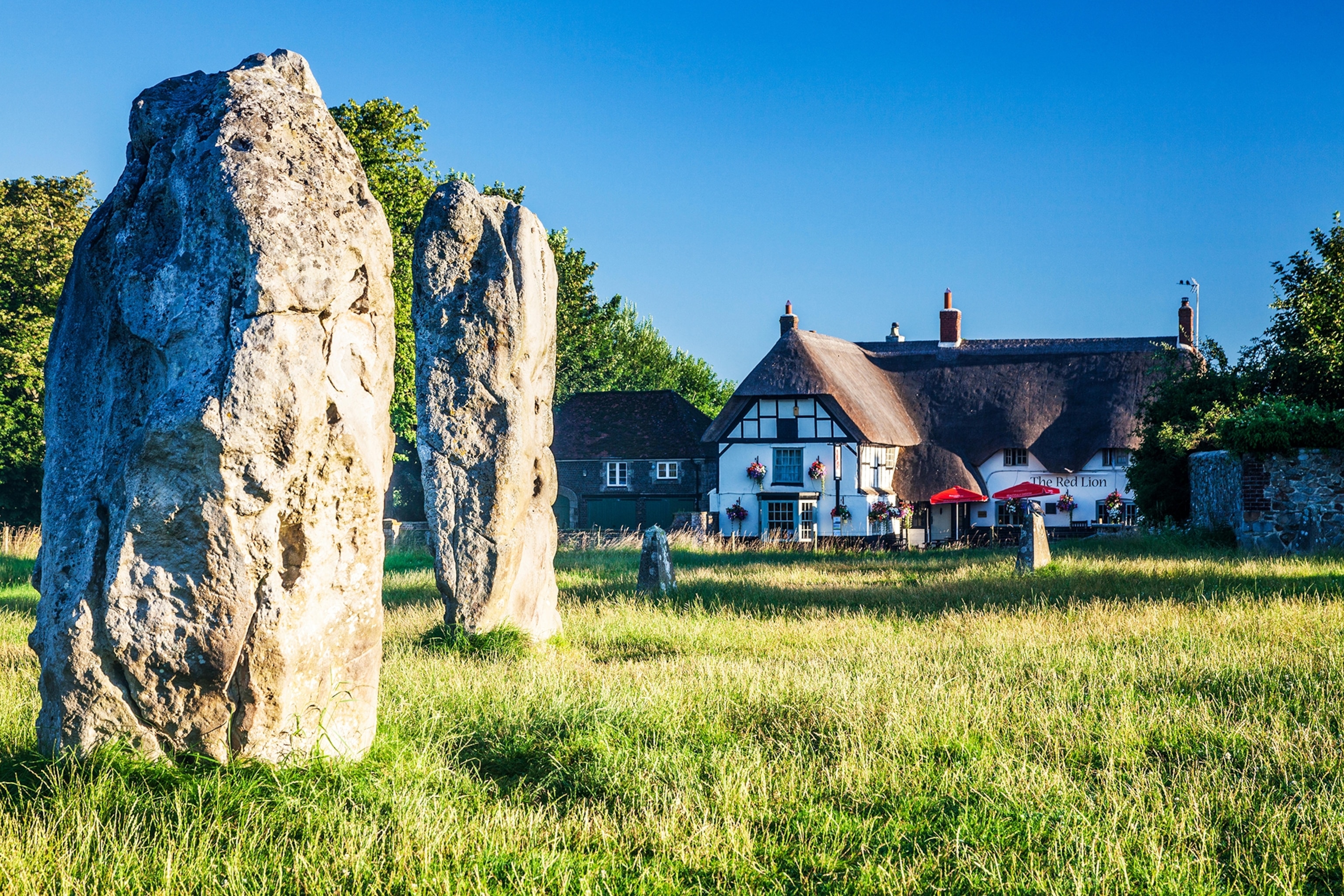 Historical monuments outside the Red Lion pub