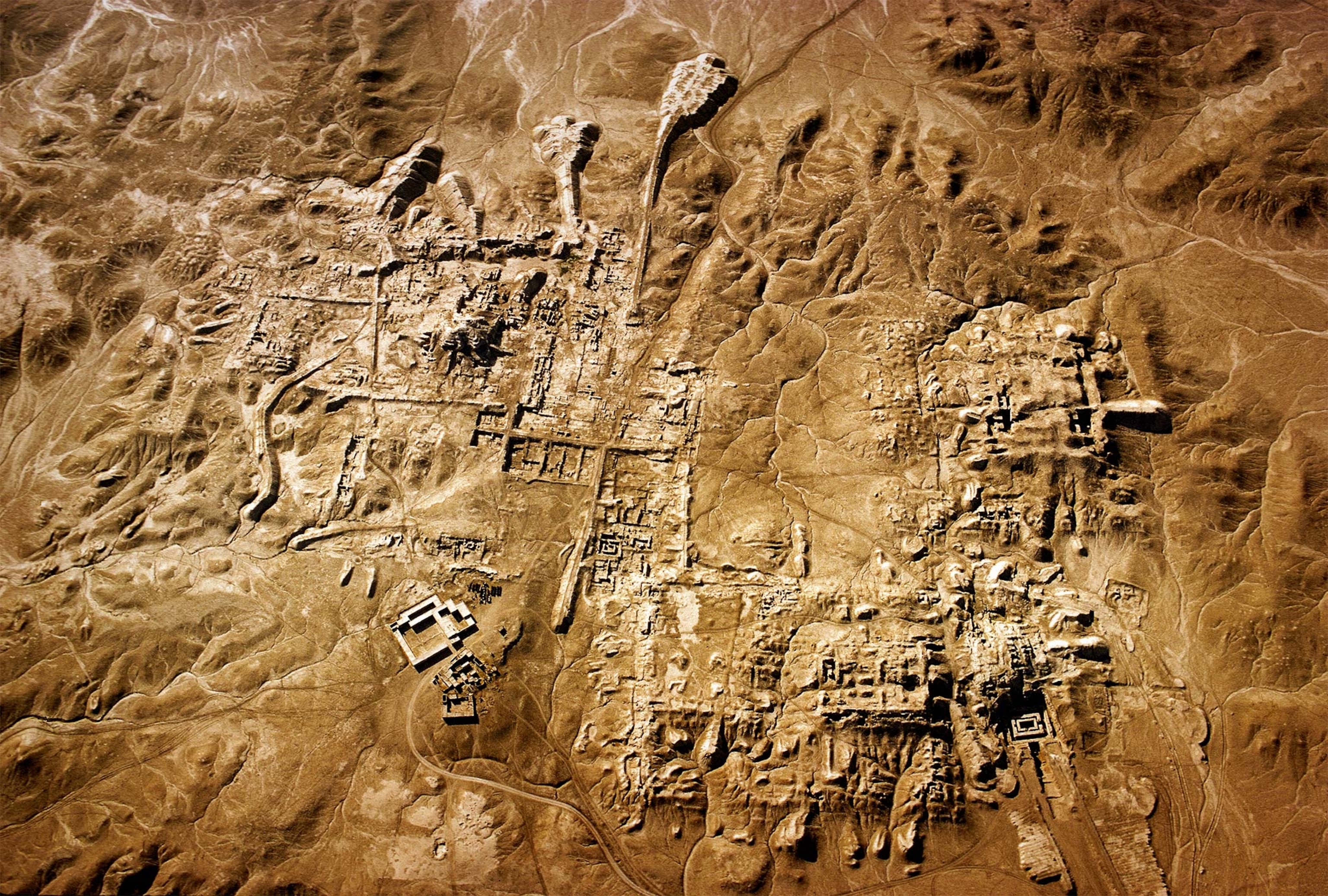 Photographed in 1973, the ruins of Uruk are what remained of Sumer’s first city-state after thousands of years beneath the desert sands.