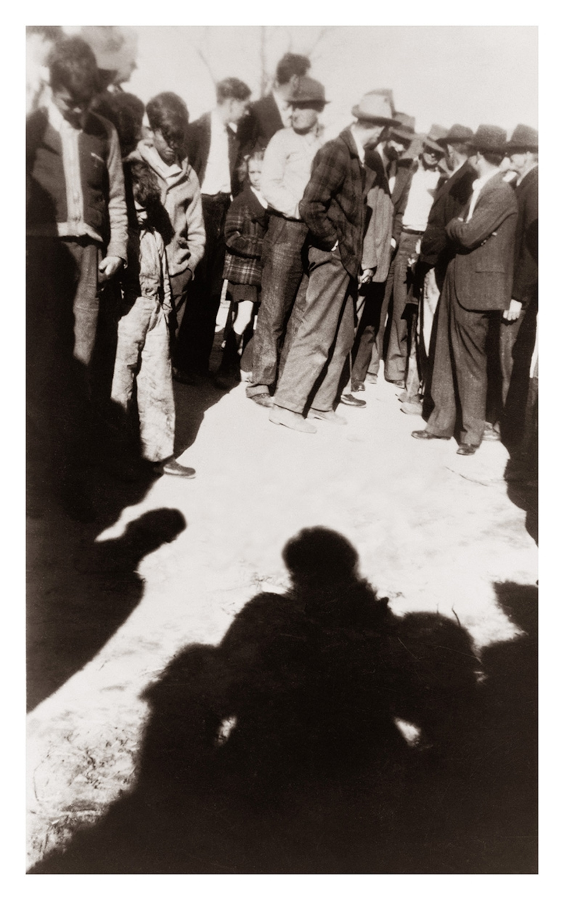 a lynching where the victim has been erased from the photograph