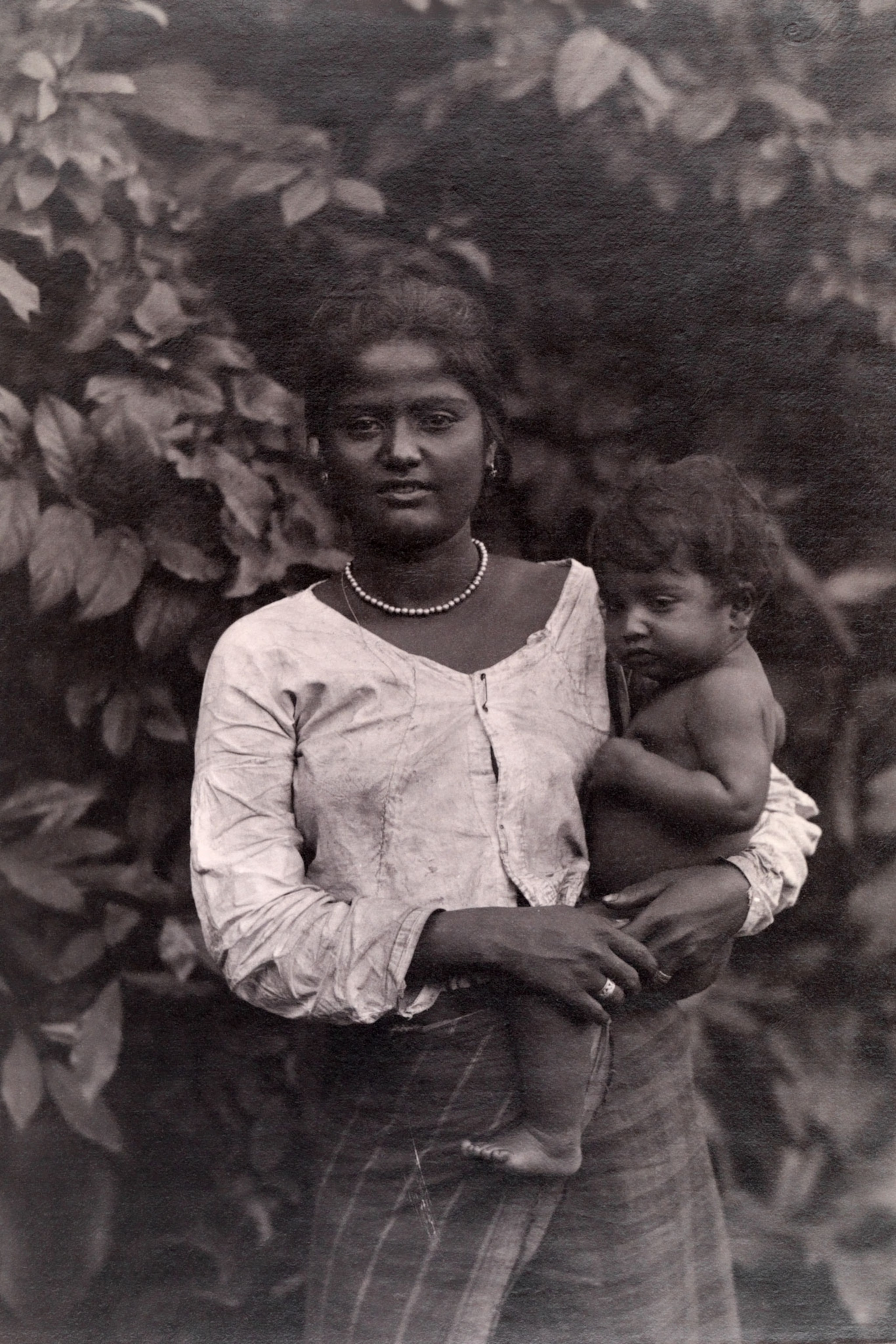 a mother and her child in Ceylon