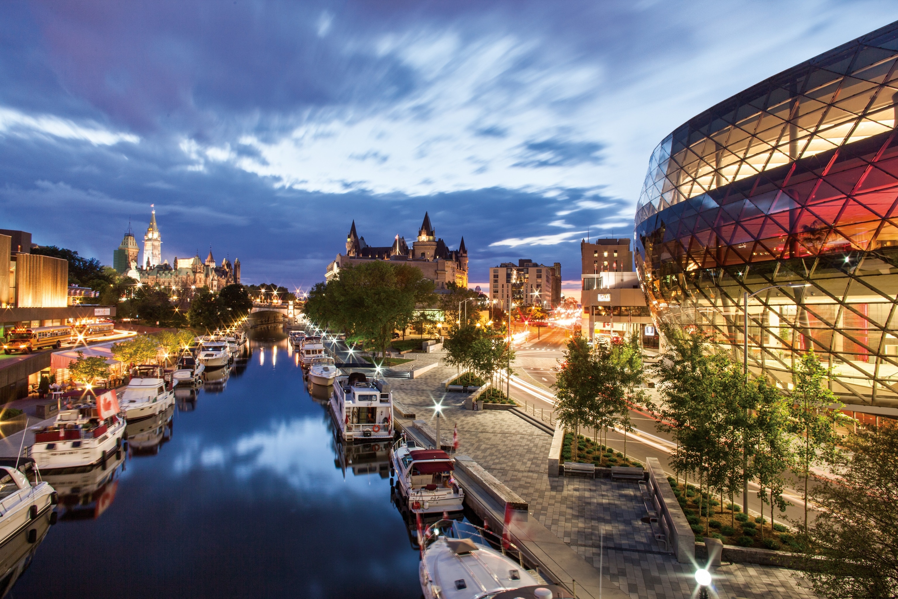 a cruise tour down the Rideau Canal in Ontario, Canada