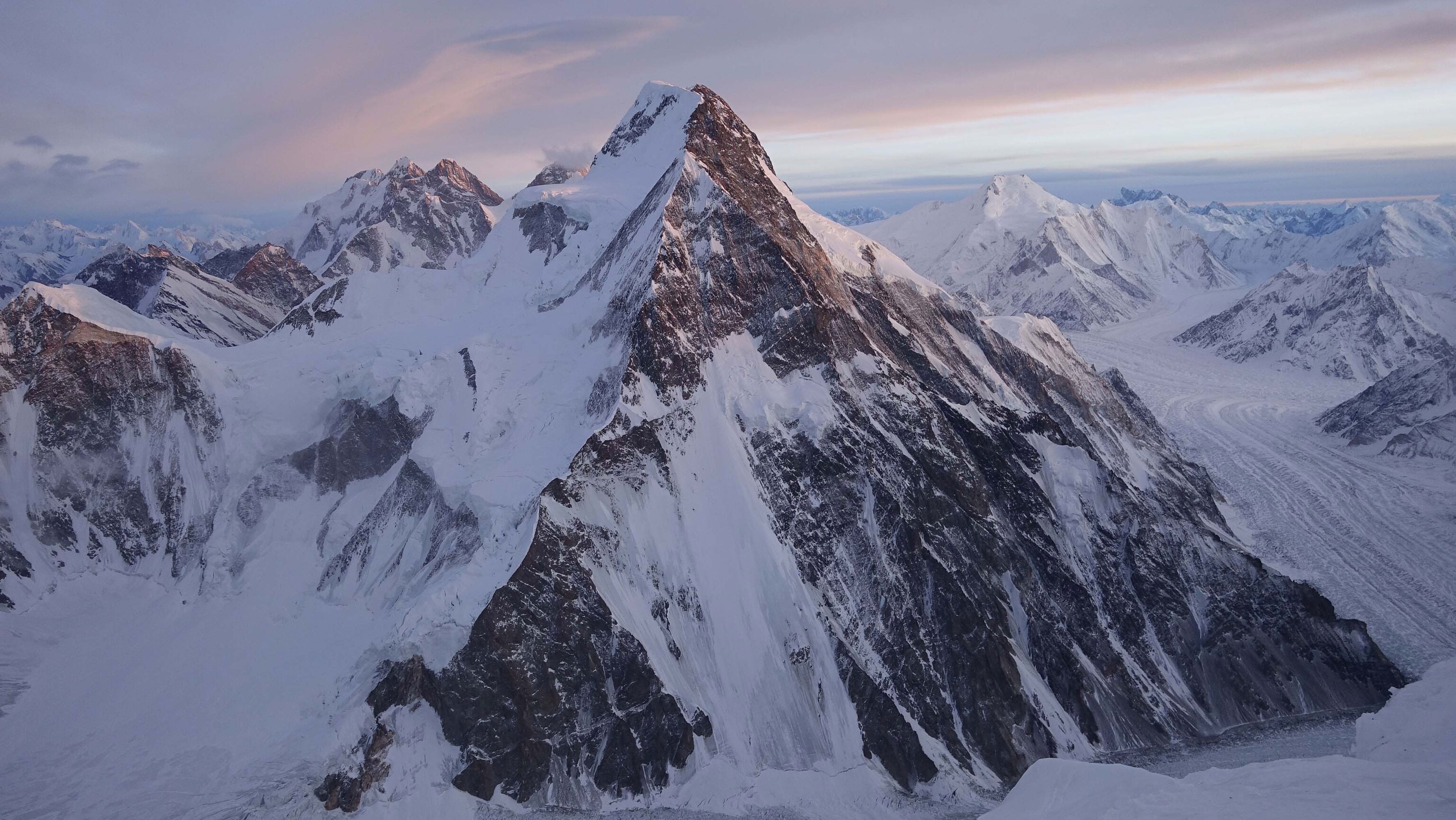 Abruzzi ridge from high above