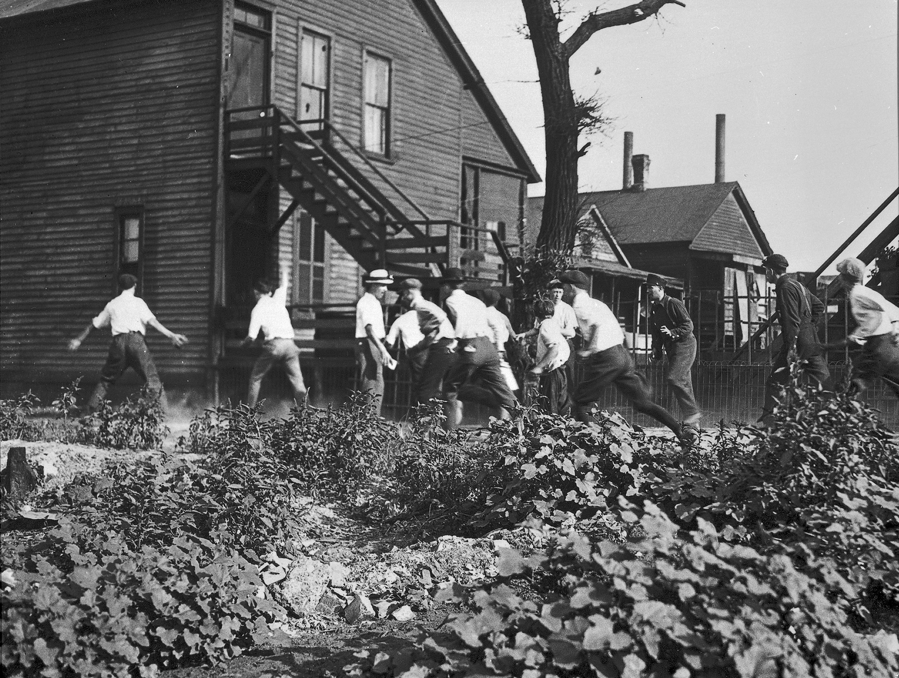 a mob in the streets of Chicago