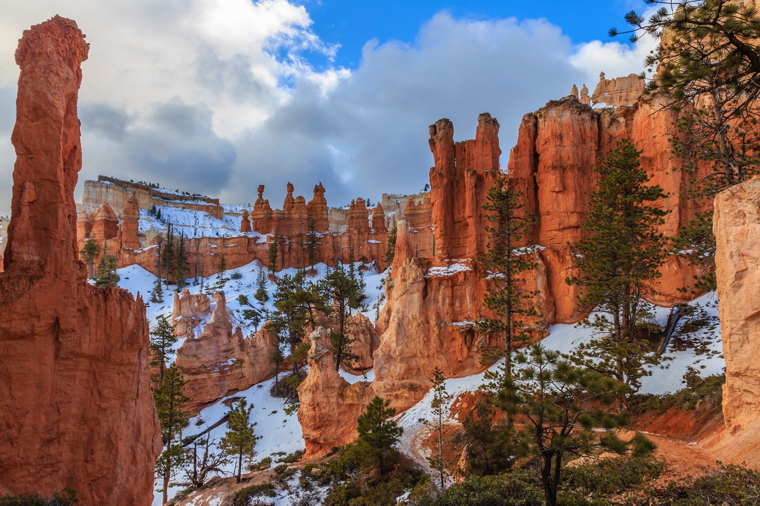 hoodoos and snow from Peekaboo Loop Trail in winter in Bryce Canyon National Park in Utah
