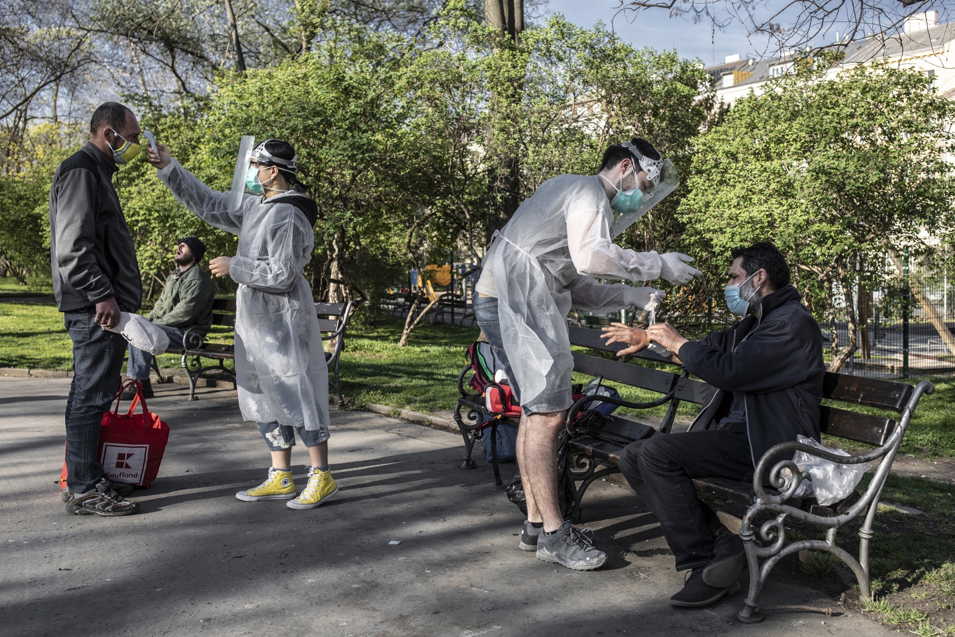 medical students tending to the homeless