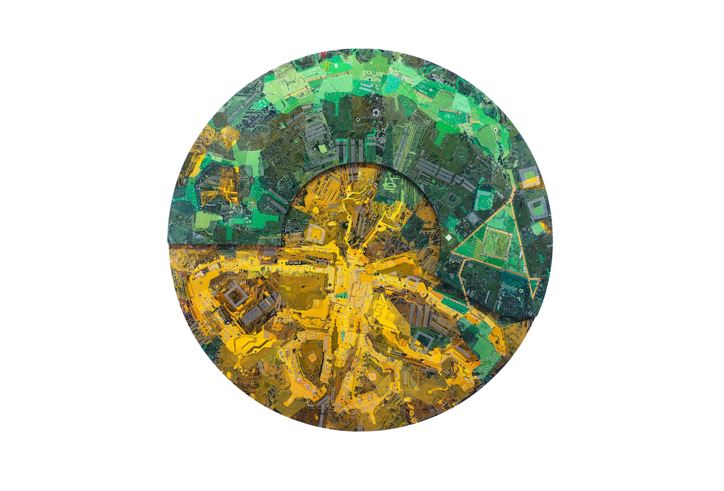 Round mosaic of green and ten parts.