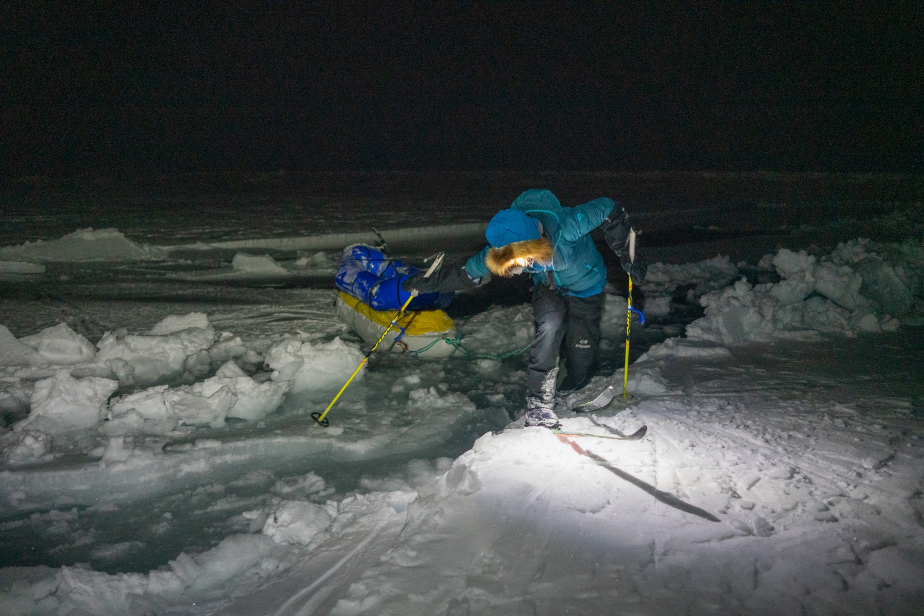 Borge ousland and mike horn ski across the arctic