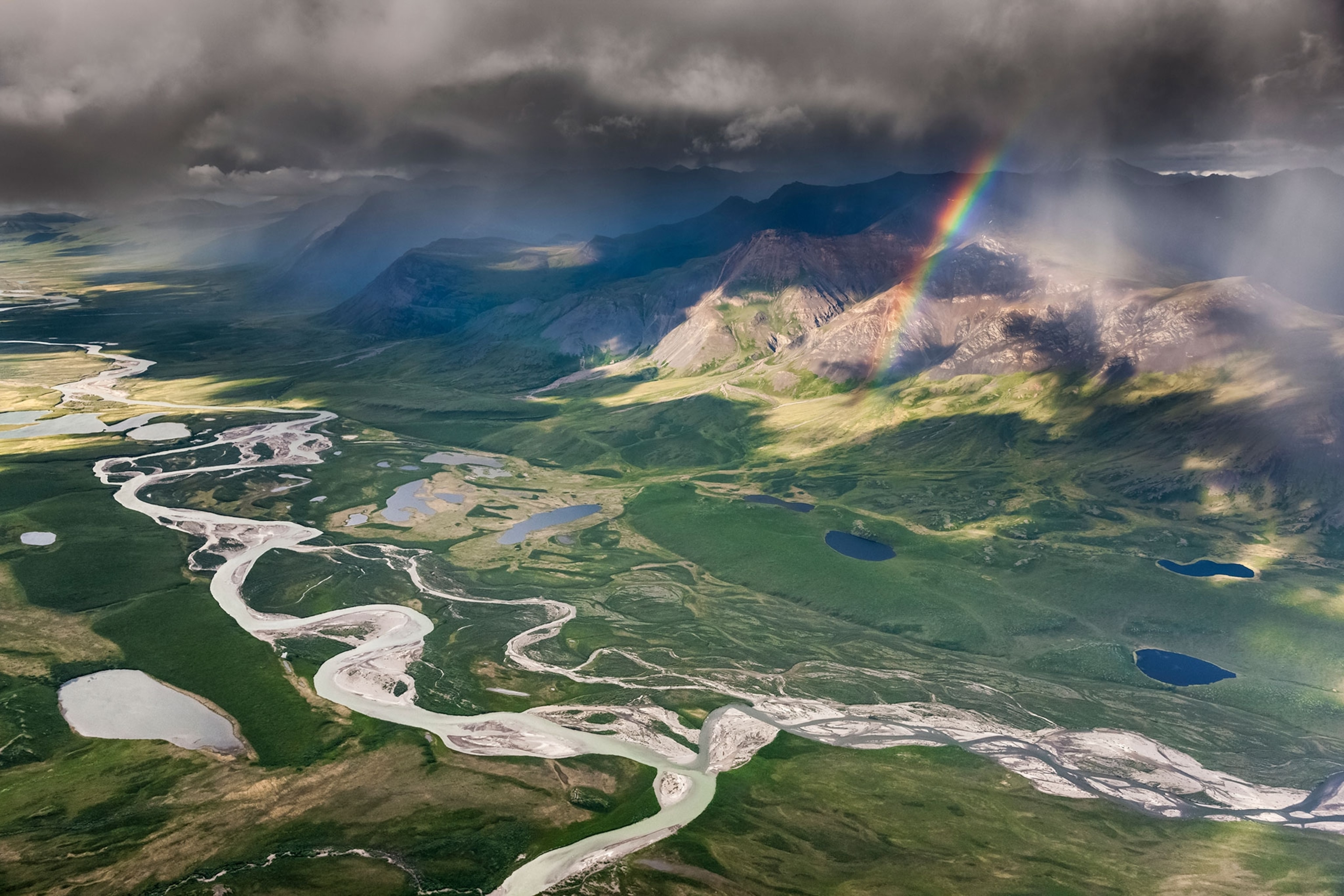 Confluence of Easter Creek and Killik River, Brooks Range mountains, Gates of the Arctic National Park, Alaska.