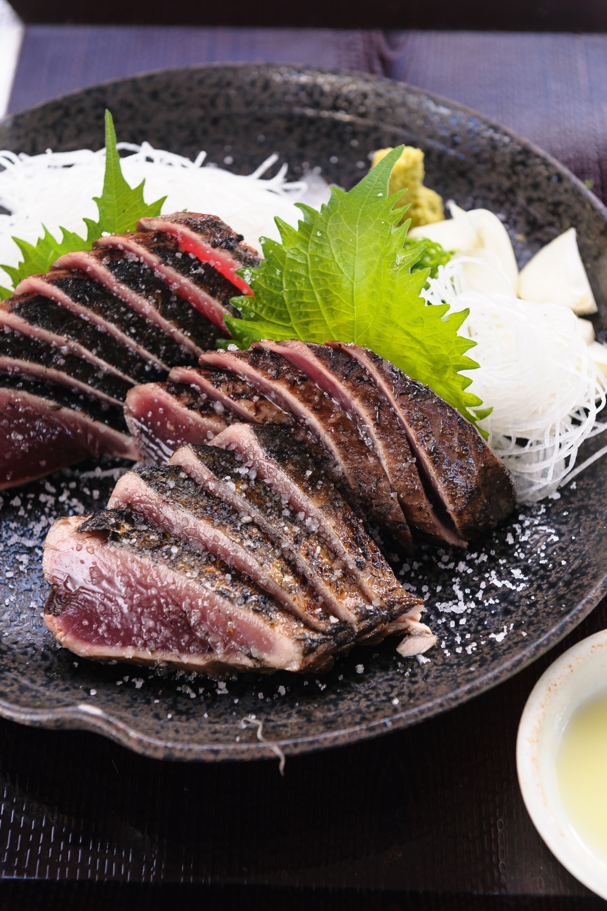 Seared fish bonito