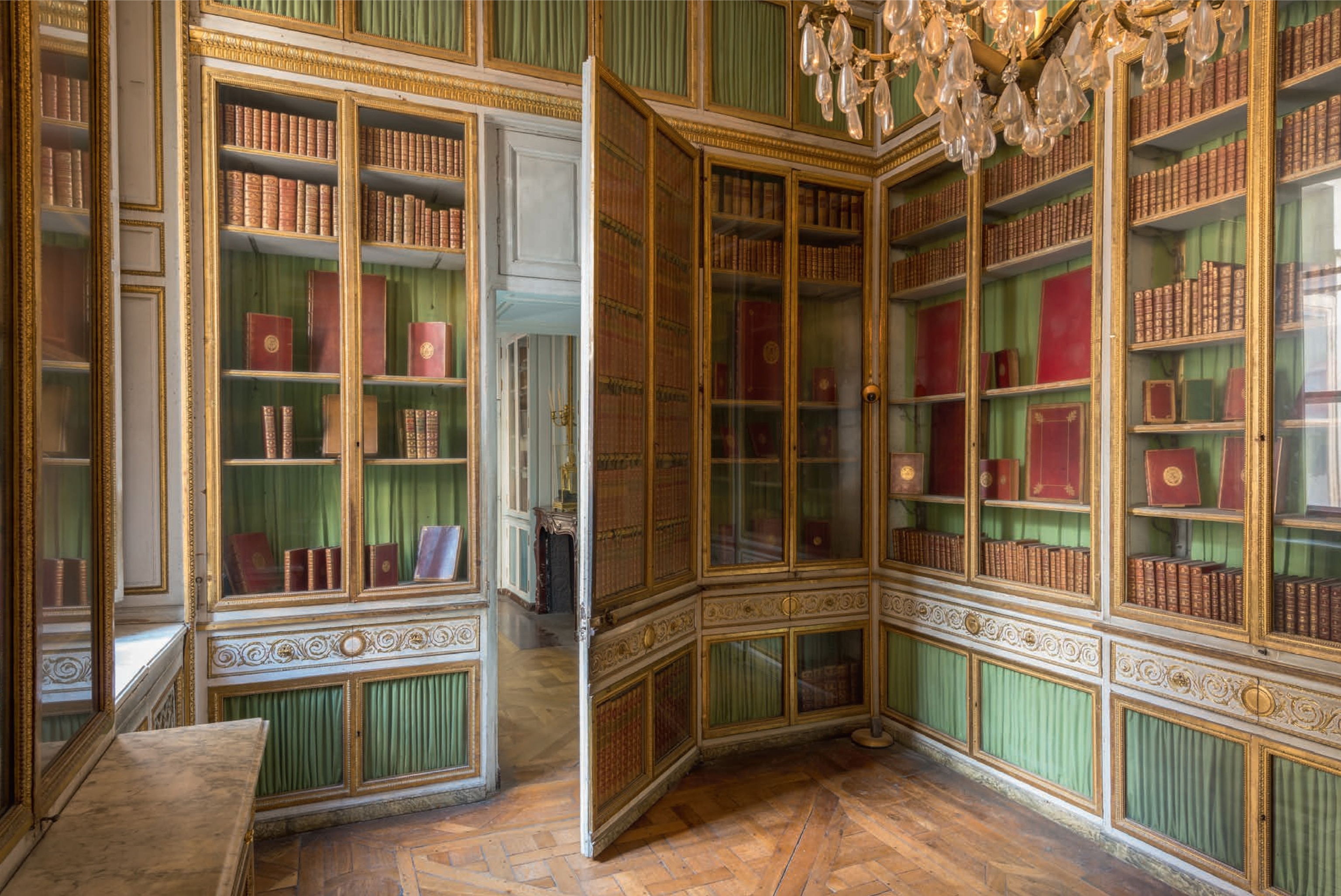 the Queen's Library