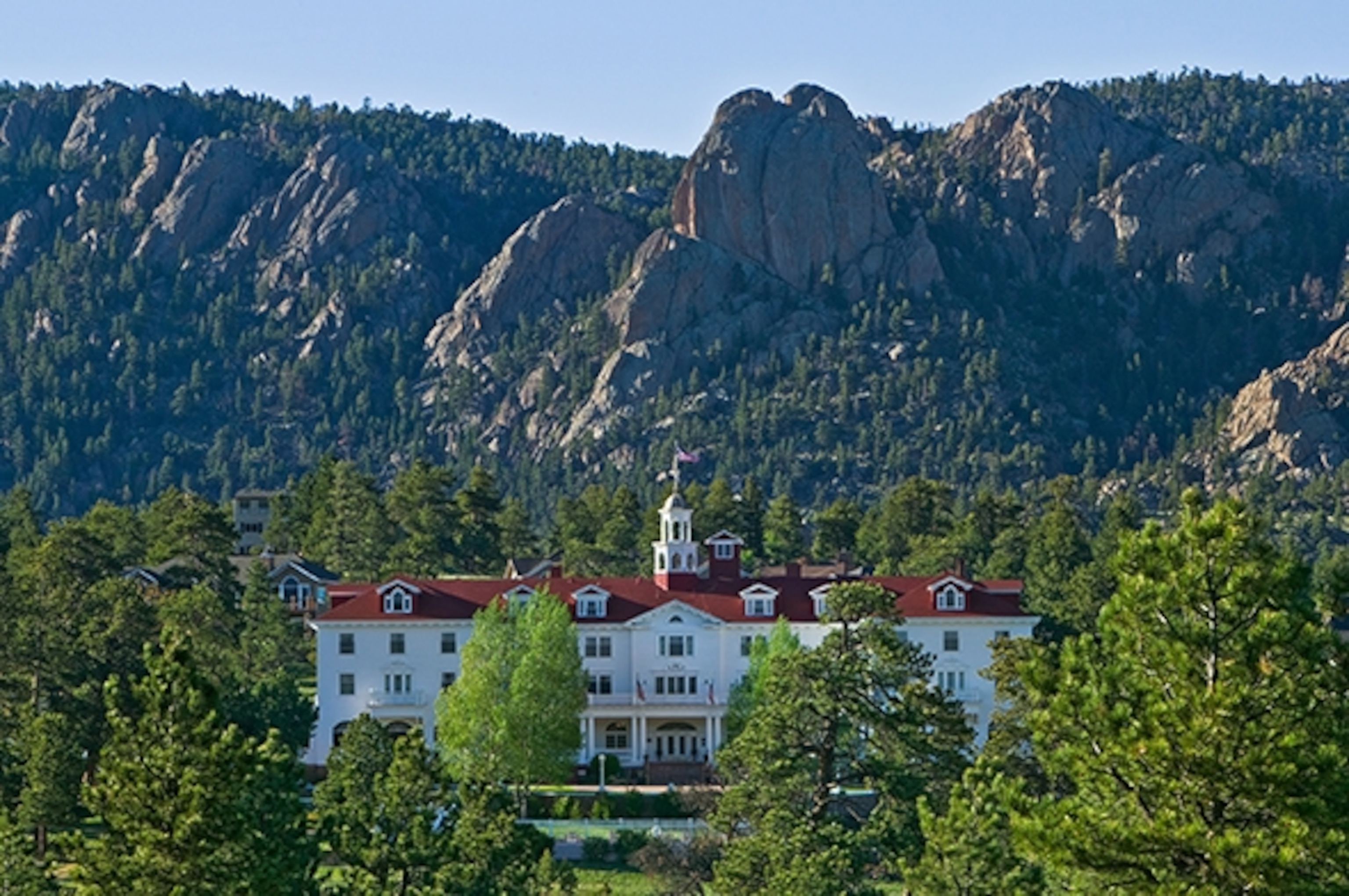 The Stanley Hotel offers panoramic views of the Rockies (Photograph courtesy Visit Estes Park)
