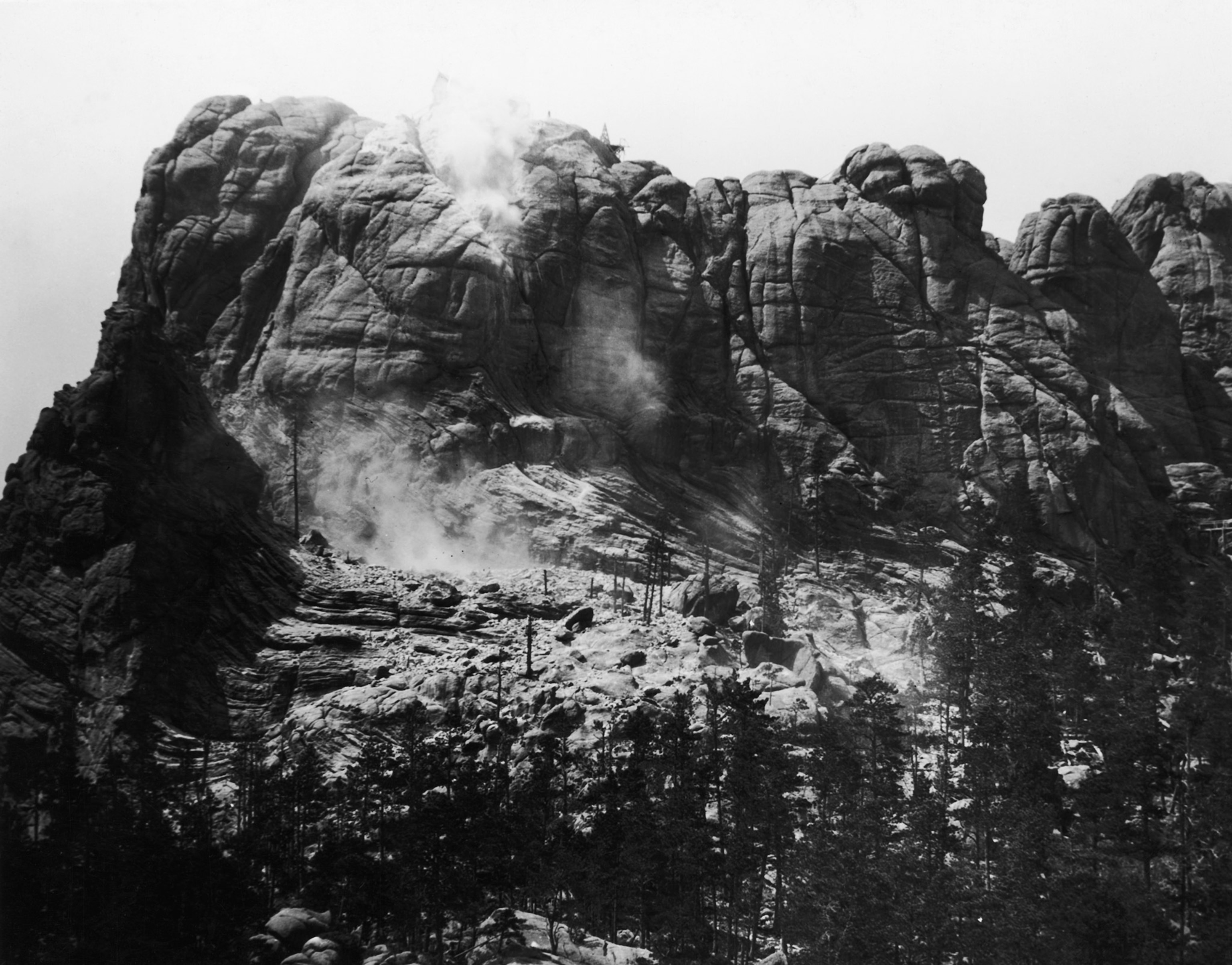 construction beginning on Mount Rushmore