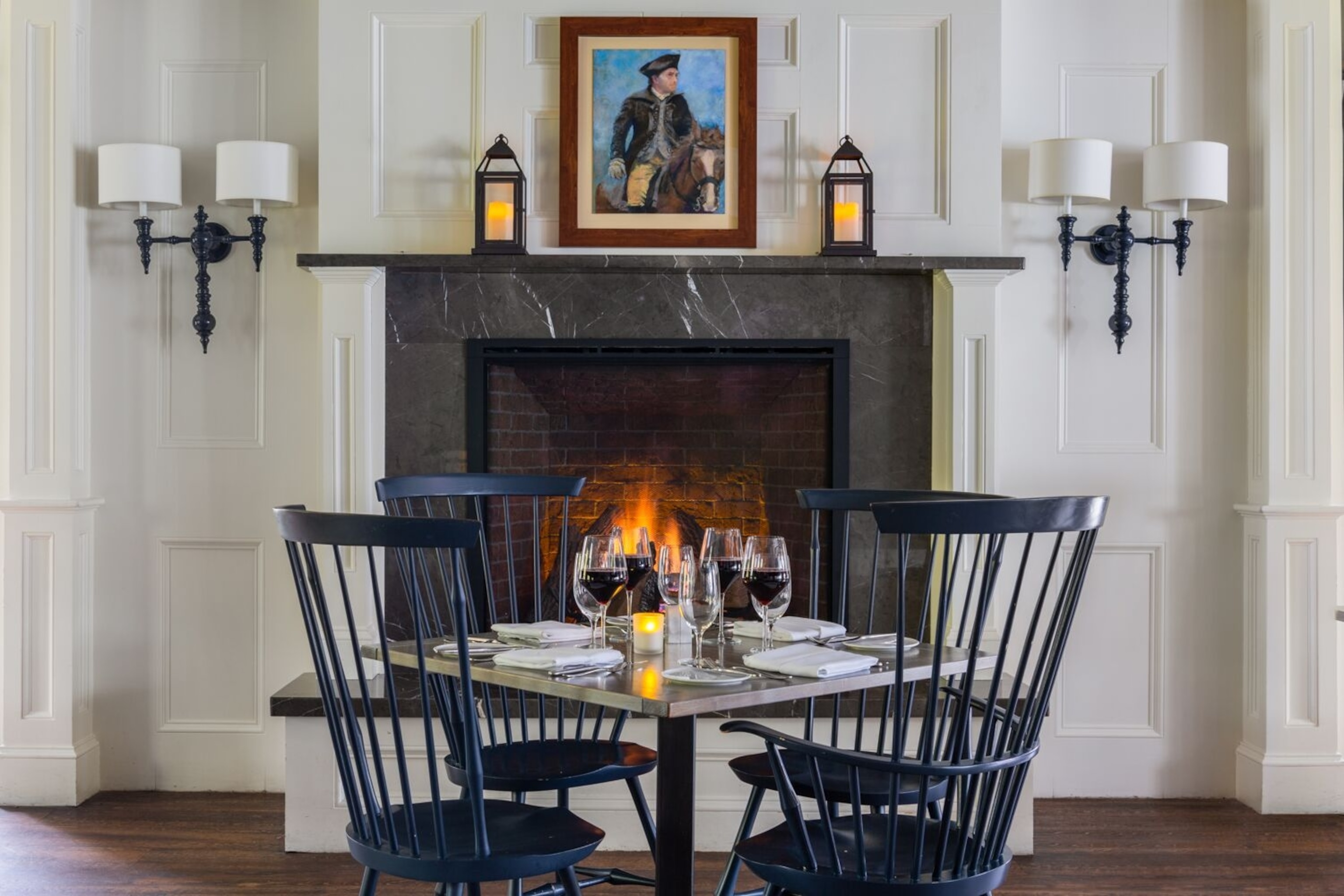 Town Meeting Bistro at The Inn at Hastings Park highlighting Paul Revere on horseback portrait. Paul Revere rode directly past where the Inn at Hastings Park is situated today during his famous Midnight Ride 250 years ago on April 18, 2025.