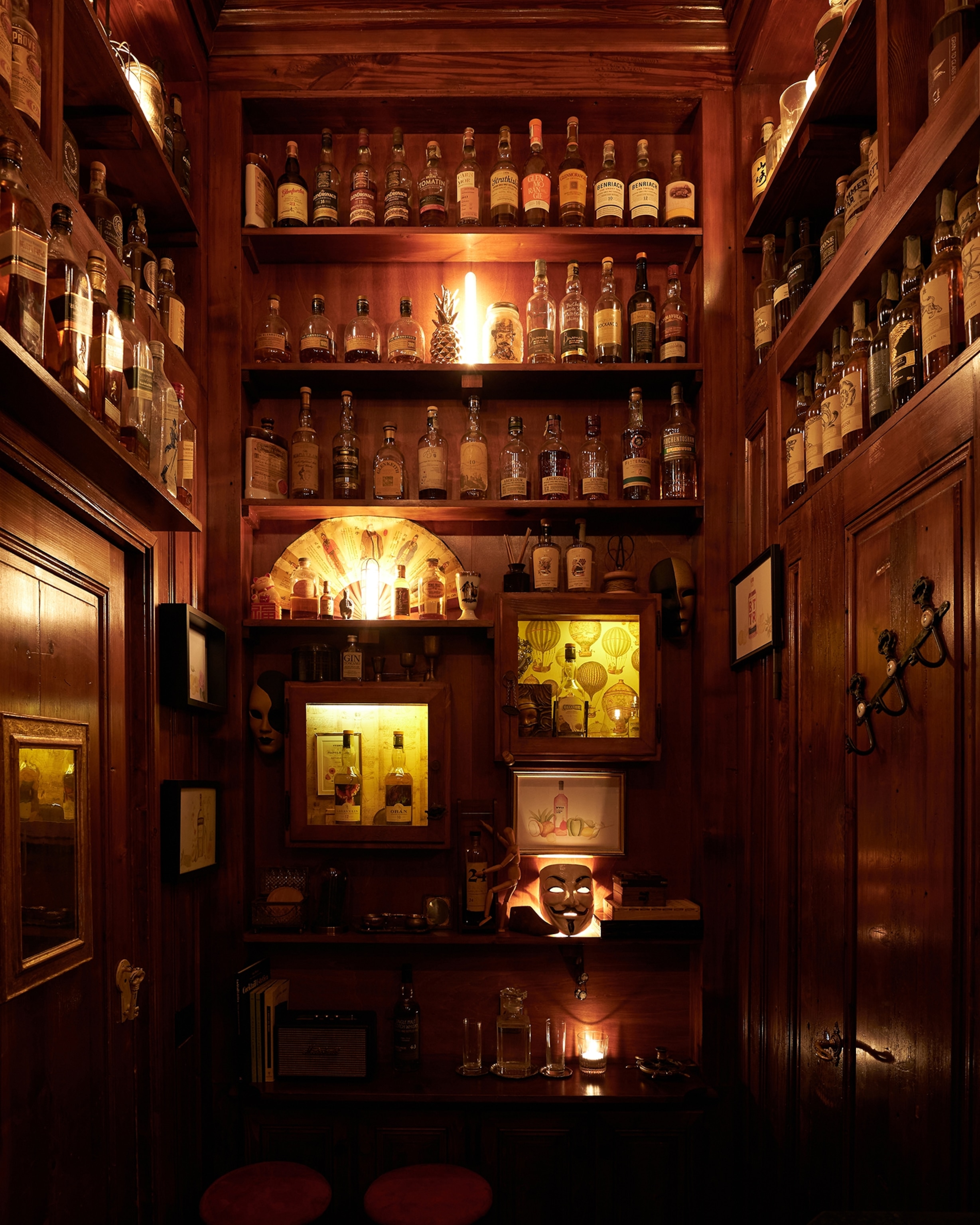 Backdoor43 interior