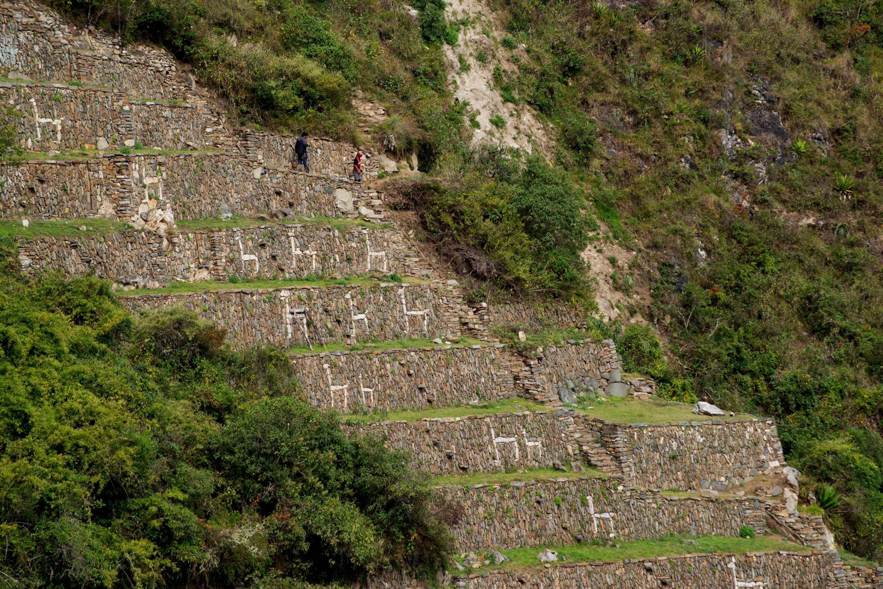 View of the walls that allow entry to the area called "Llamas", in the archaeological center of Choquequirao