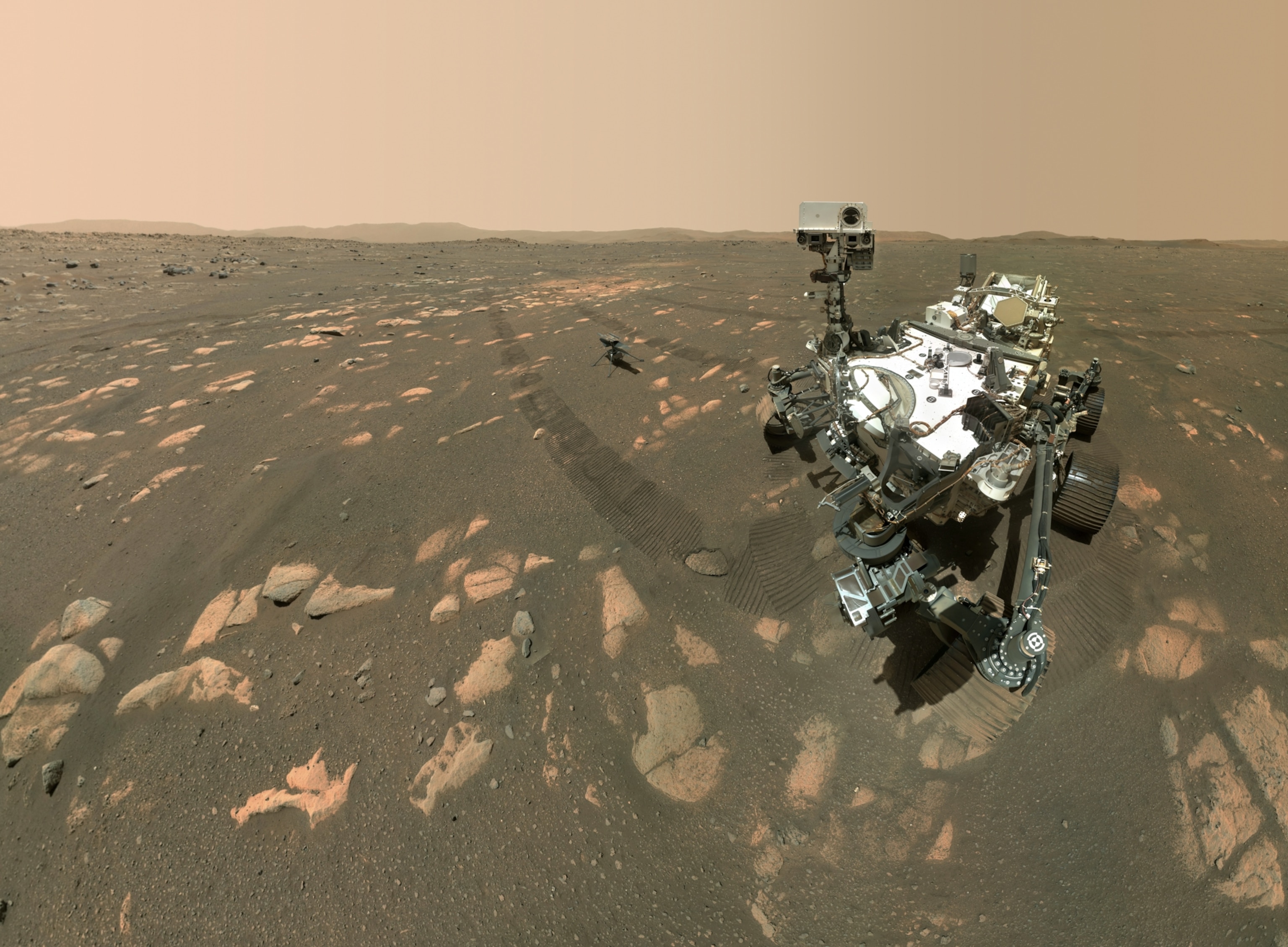 Picture of the Perseverance Mars rover and Ingenuity helicopter on the surface of Mars.