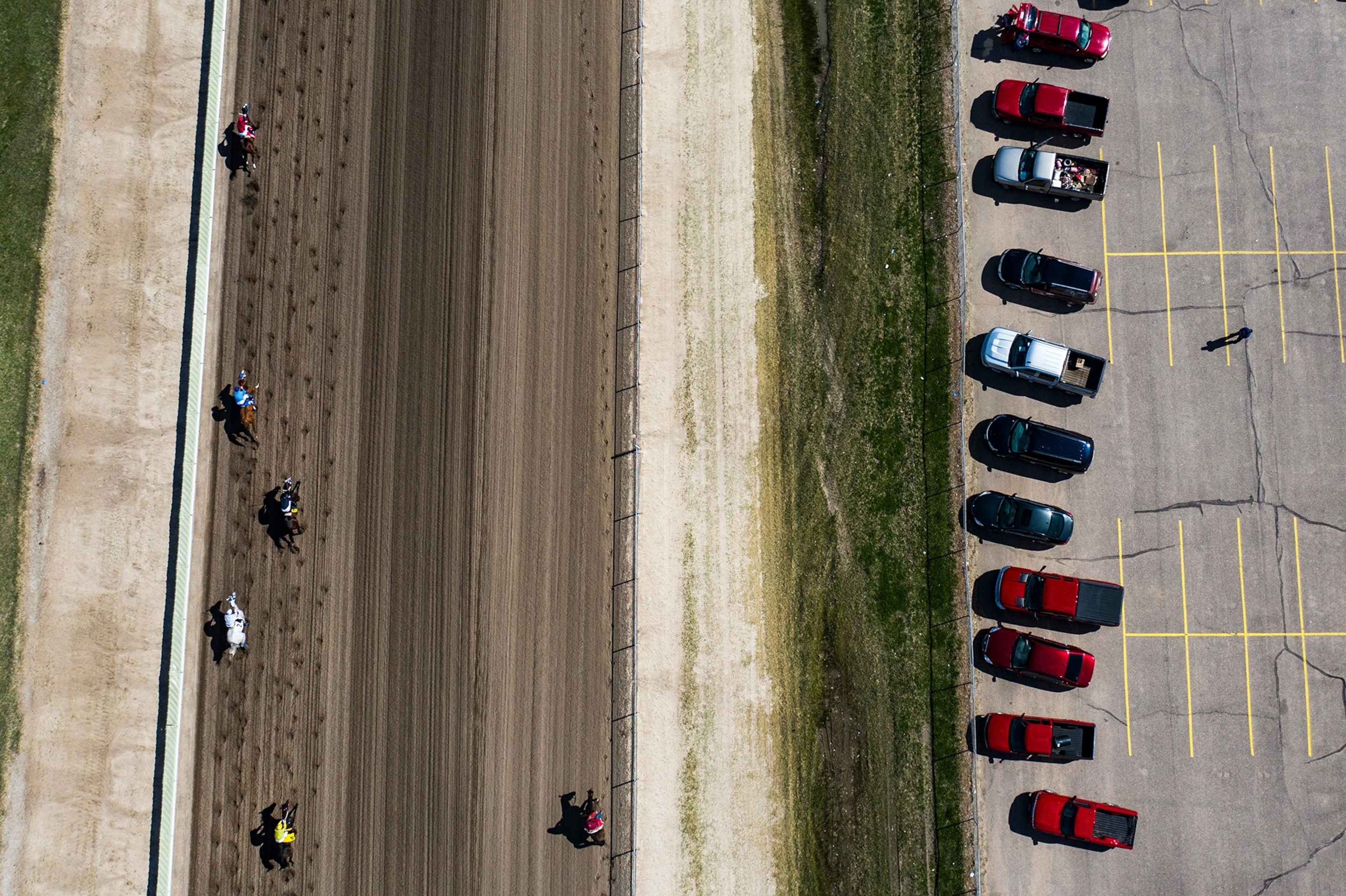 aerial view of horse racing