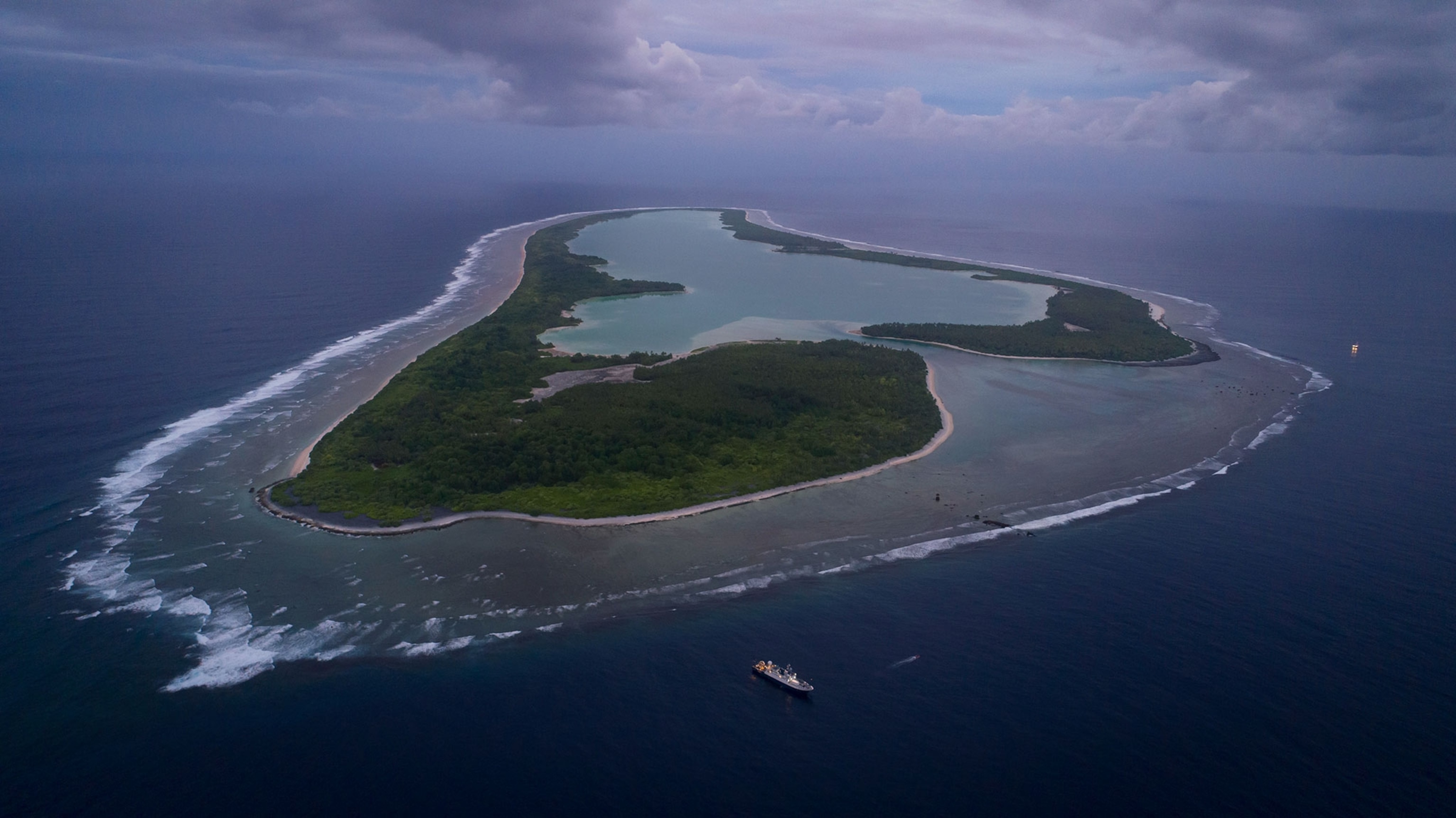 Nikumororo Island