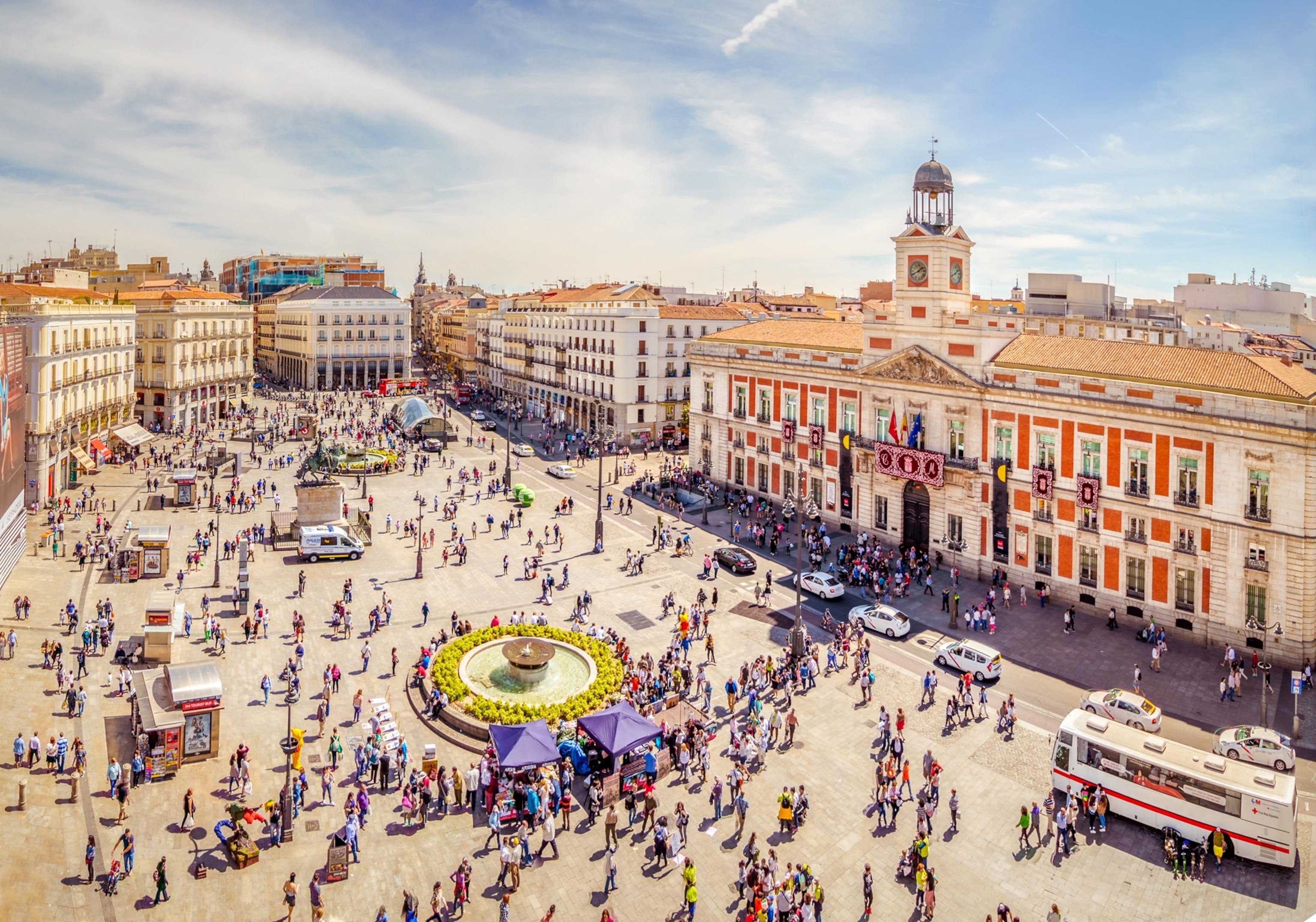 a large plaza in Madrid Spain