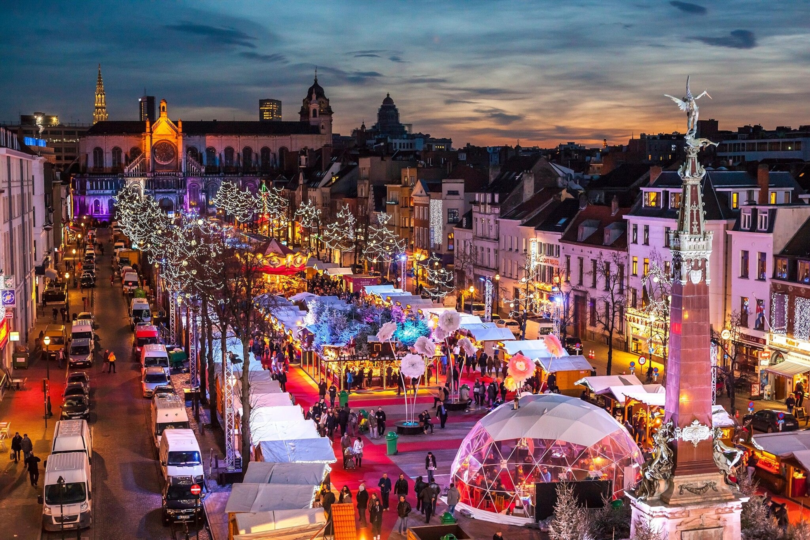 225 cabins wind through Place du Musées, Marché aux Poissons, Place Sainte Catherine and Place de la Bourse at Belgium's Plaisirs d’hiver.