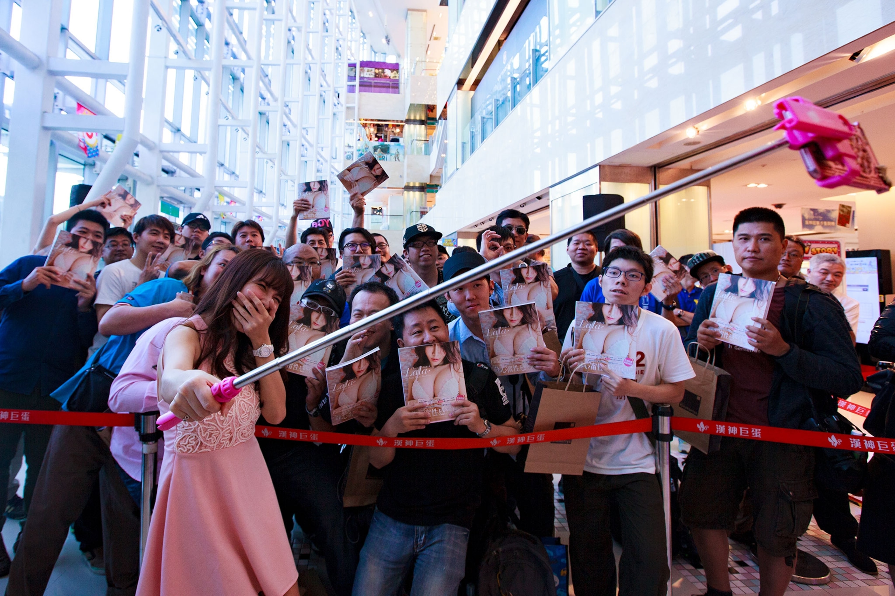 a woman who is a livestreamer meeting her fans