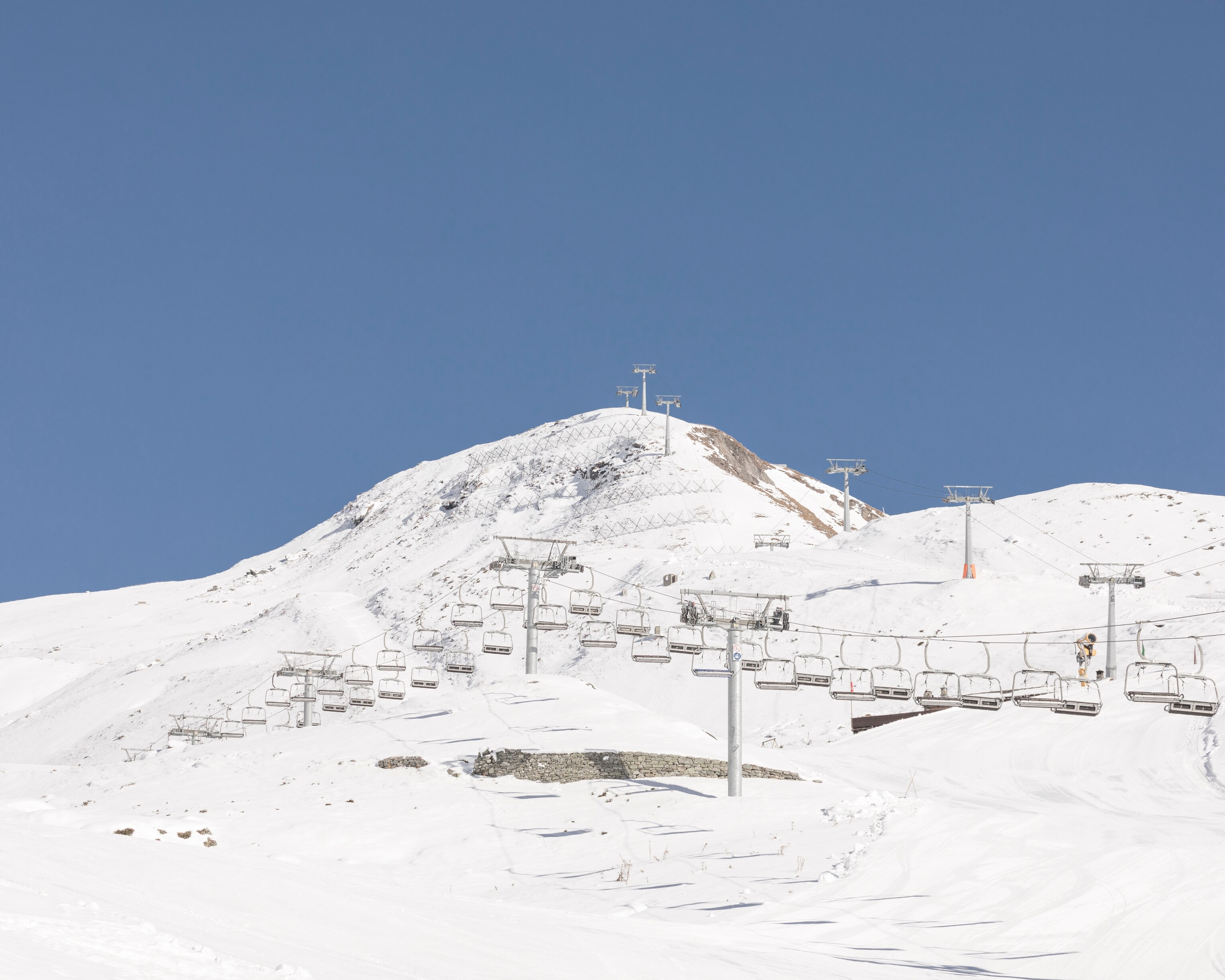desolation of the Italian slopes in Breuil-Cervinia