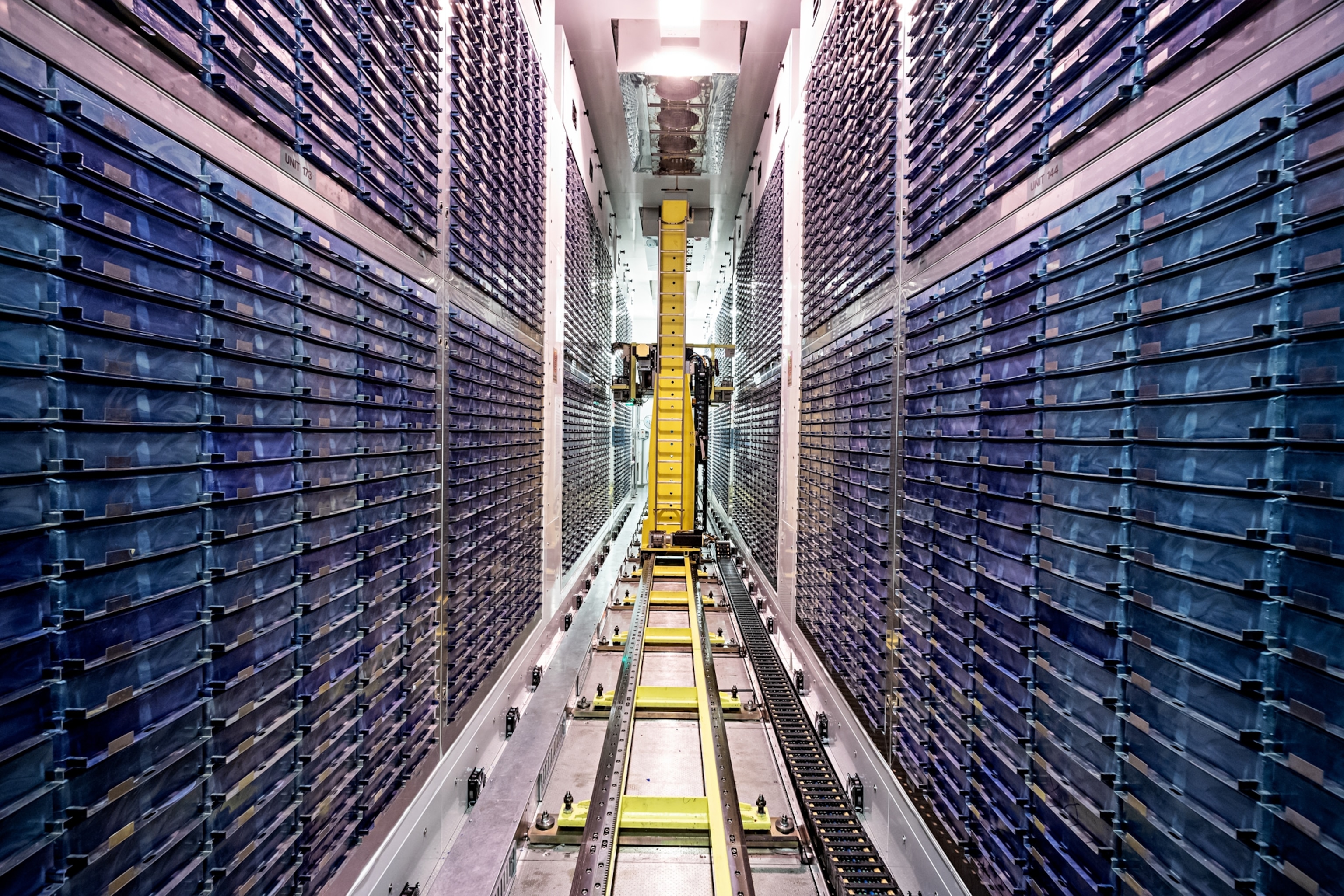 trays in the freezer with robot running between shelfs