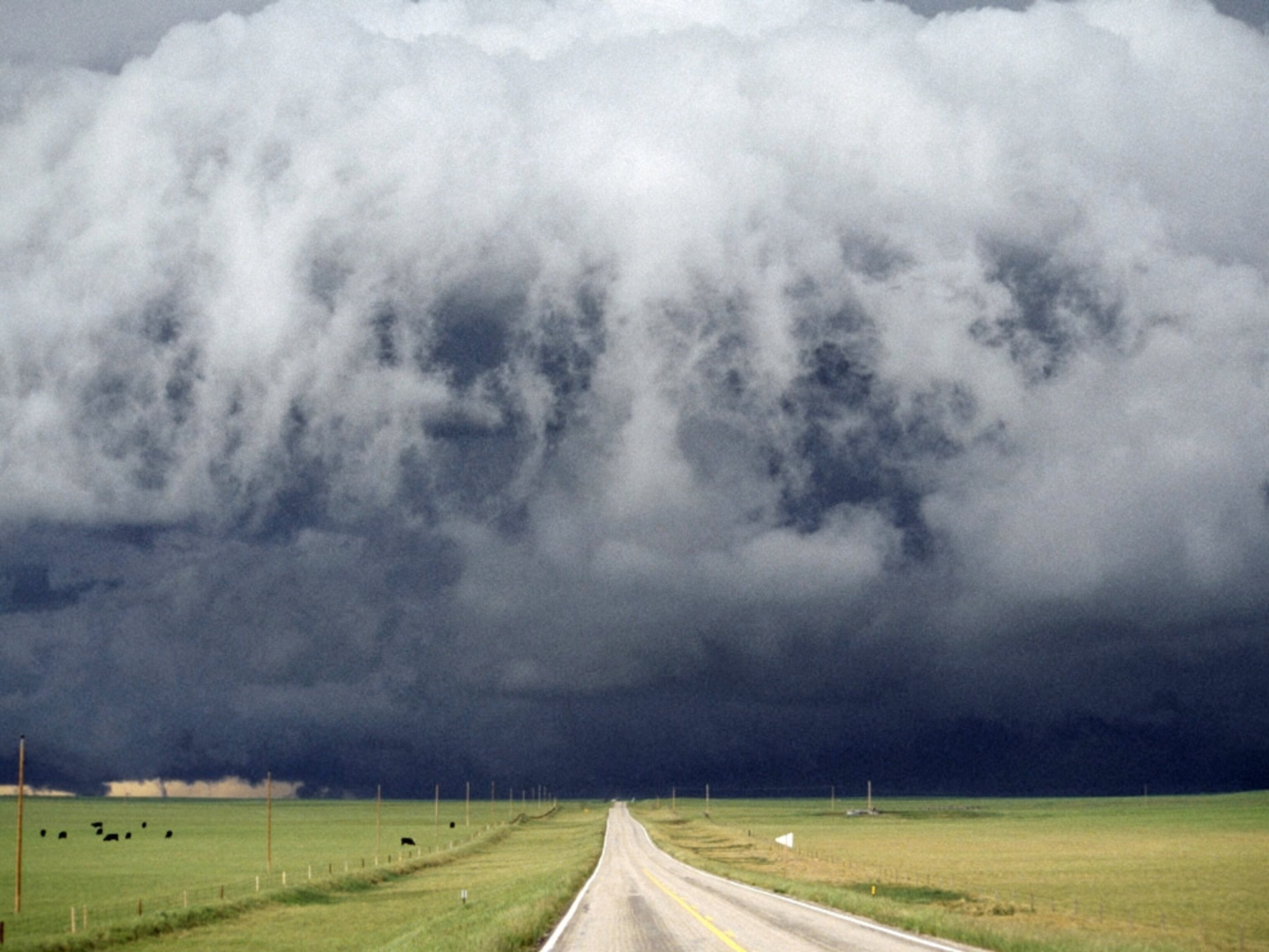 Tornado-ready skies