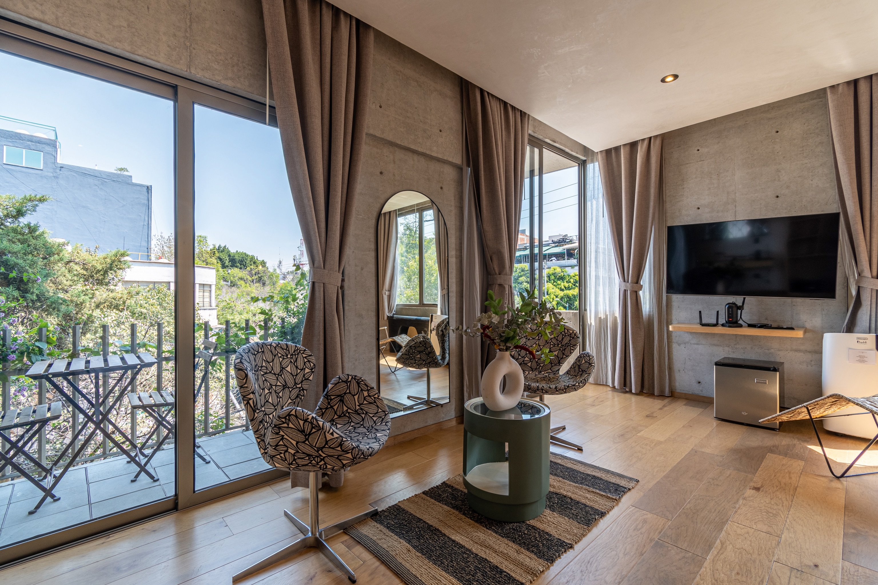The interiors of Durango 219 showcase a great eye for design, which is reflected in the 12 contemporary rooms.