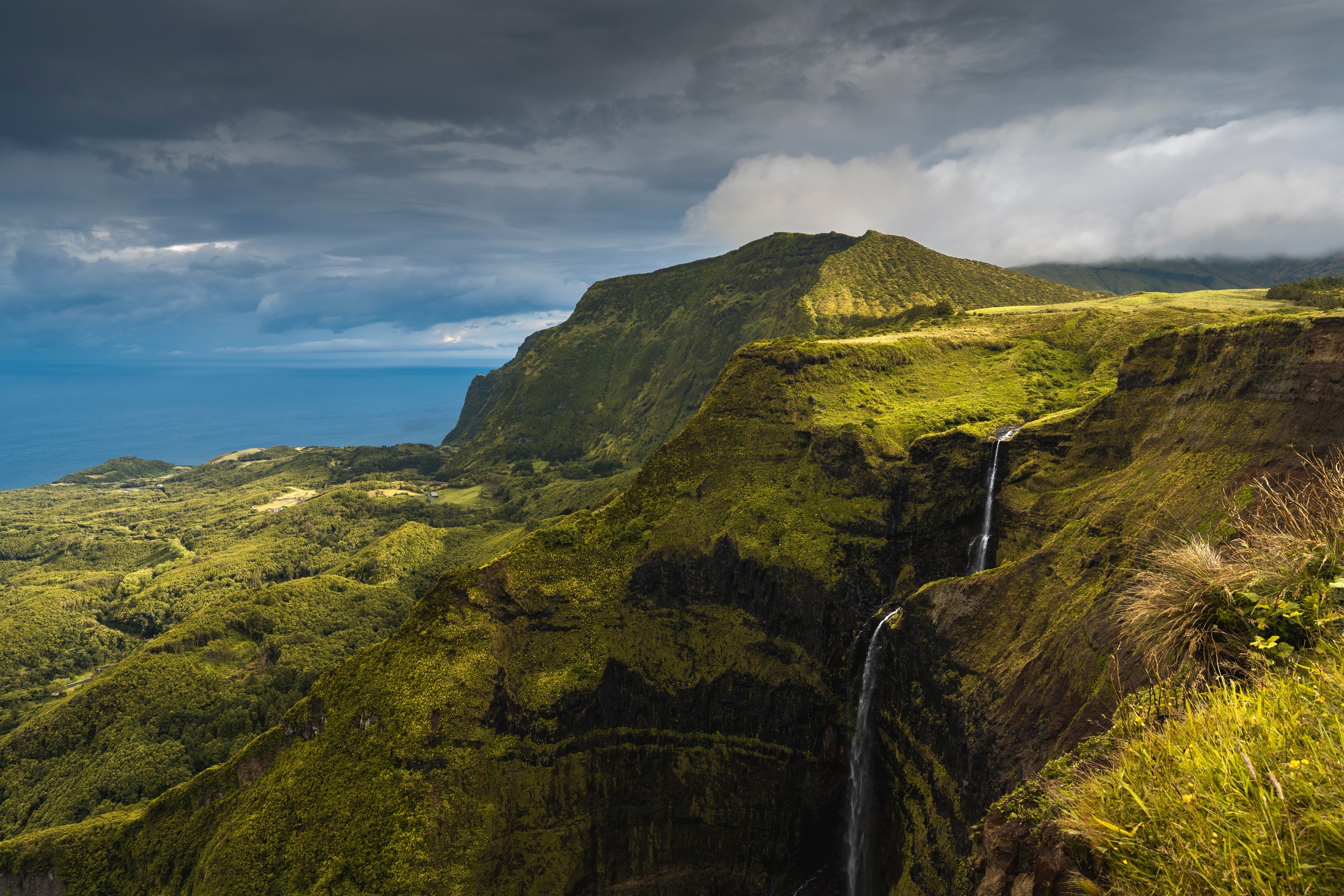 Ribeira do Ferreiro waterfall, Flores island, Azores
