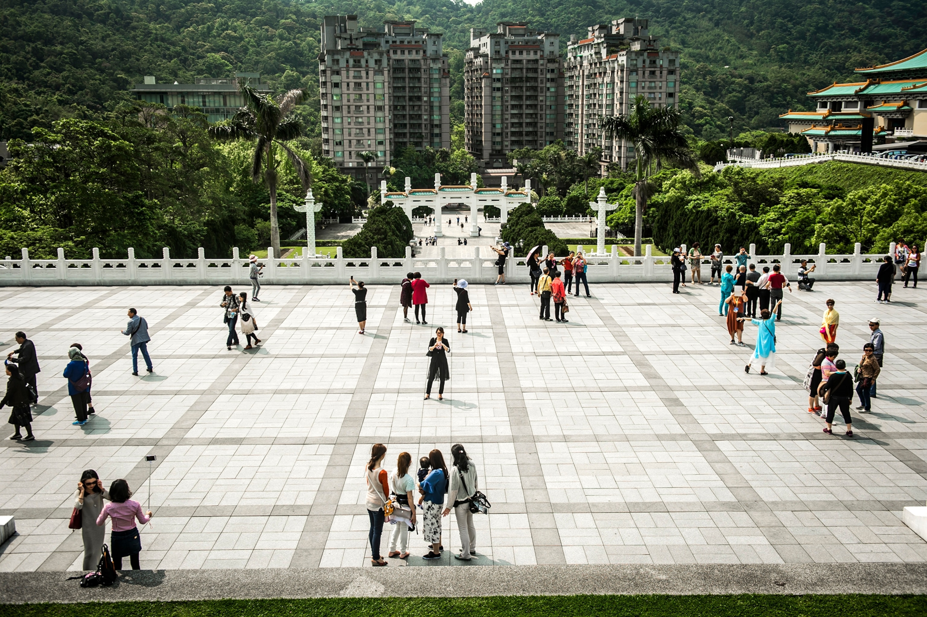 visitors to the National Palace Museum, Taipei